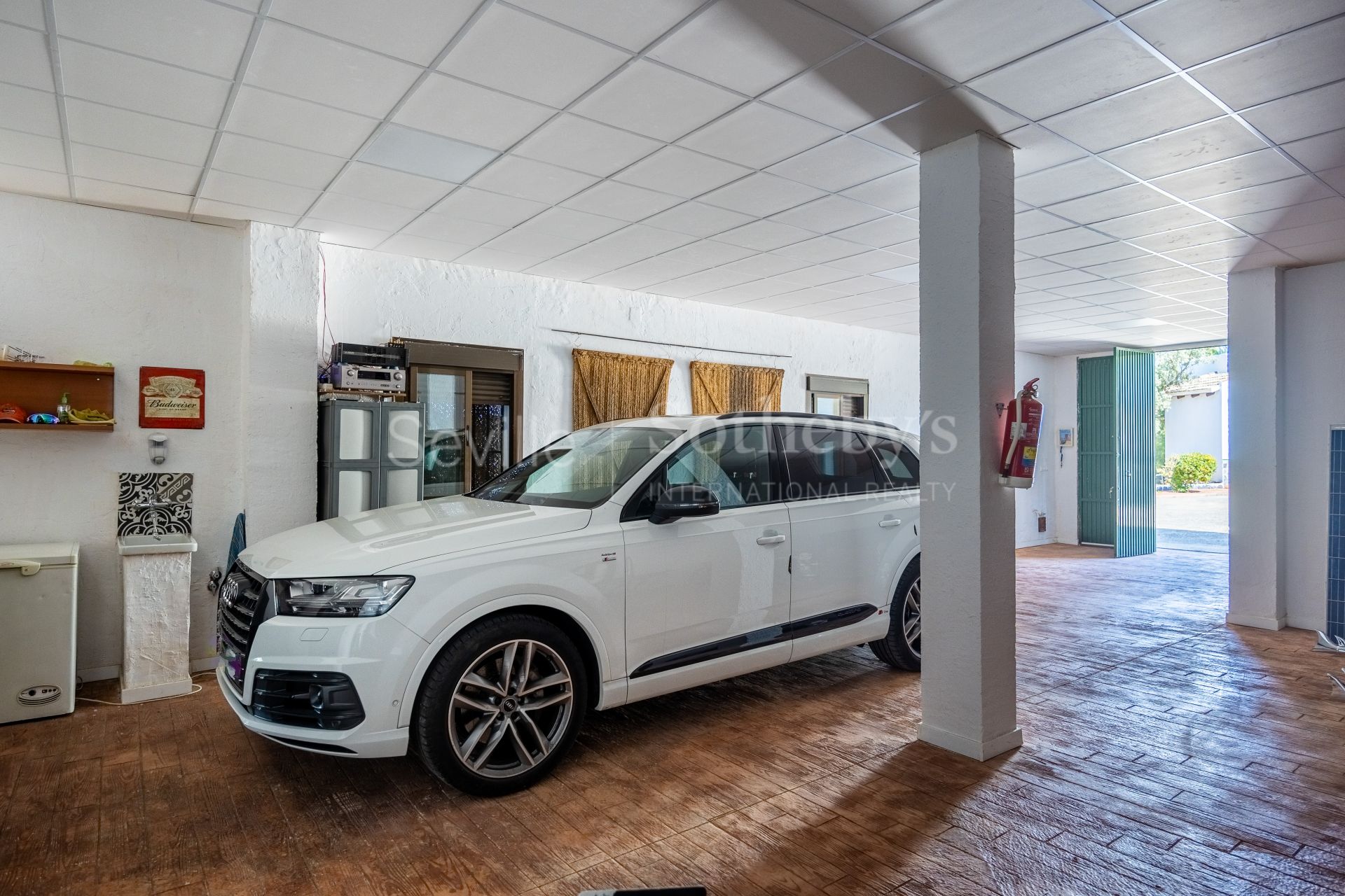 Recreational estate in a natural park with panoramic views and privacy