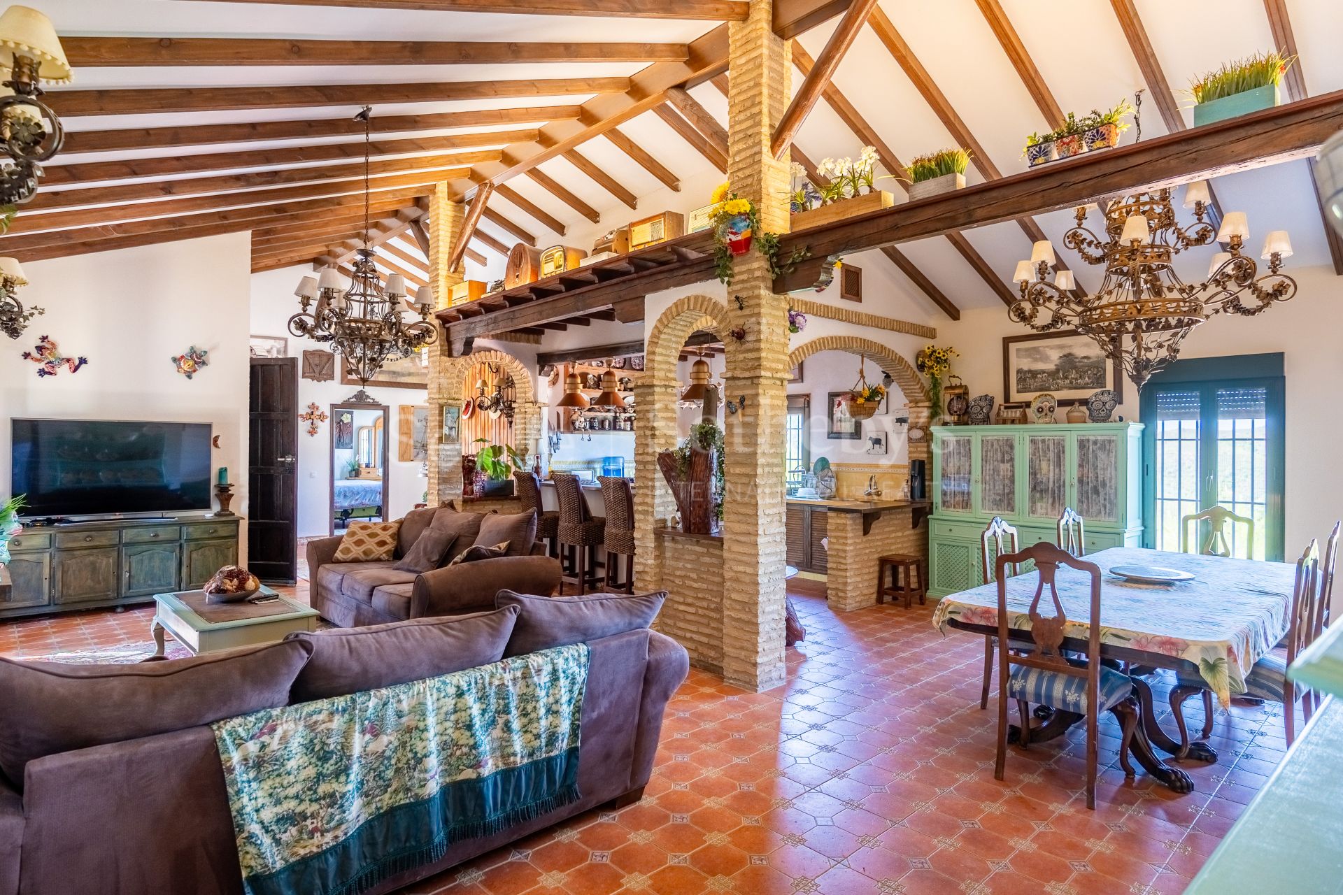 Recreational estate in a natural park with panoramic views and privacy