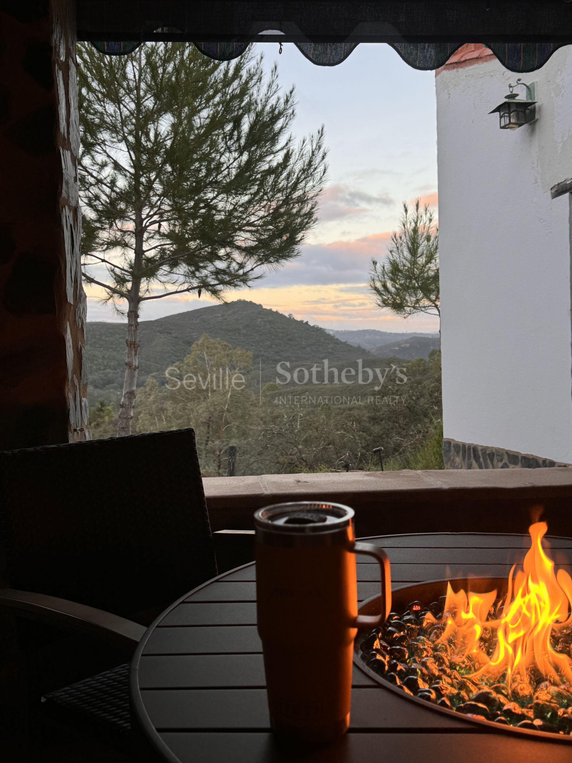 Recreational estate in a natural park with panoramic views and privacy