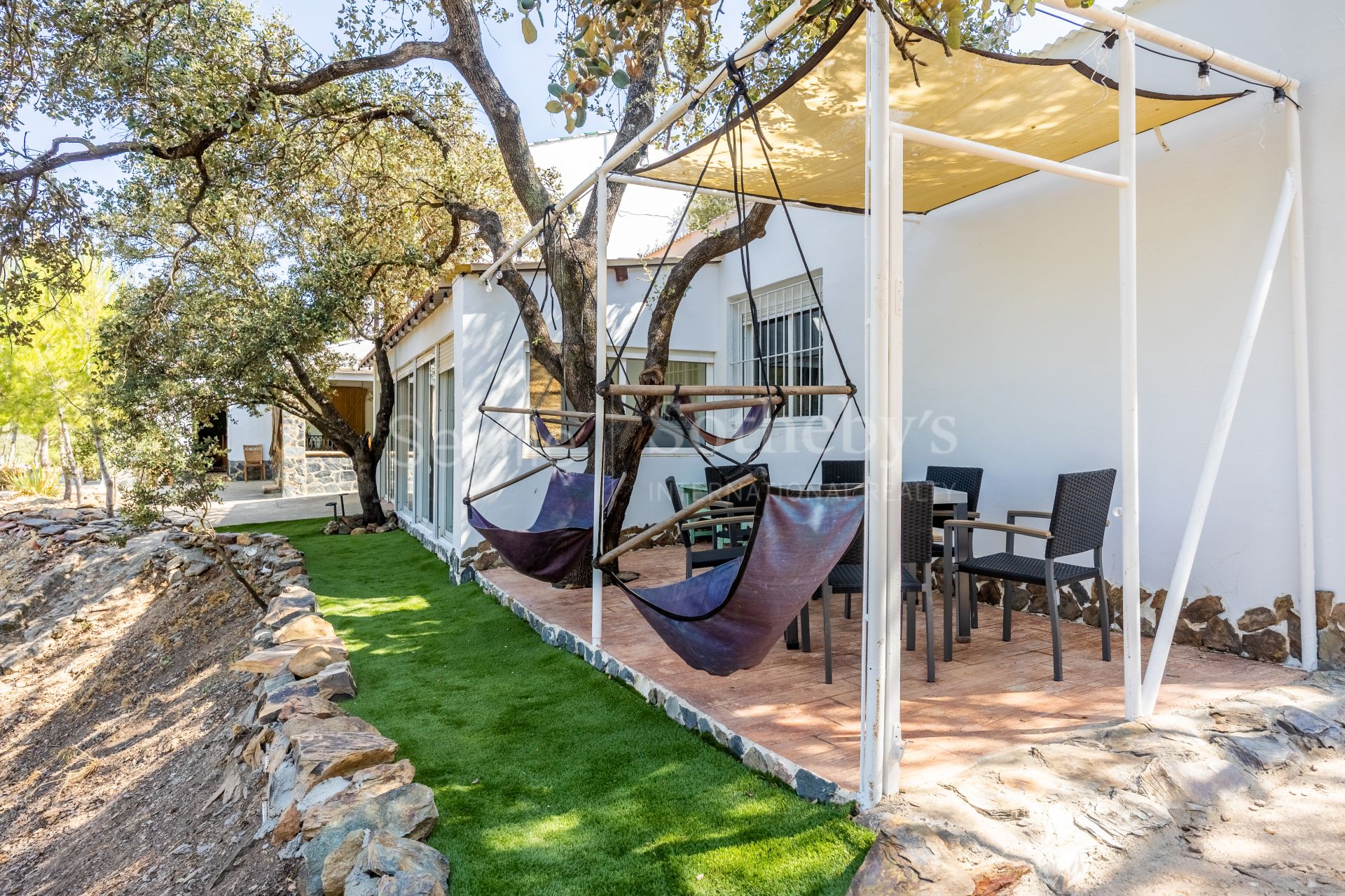 Recreational estate in a natural park with panoramic views and privacy