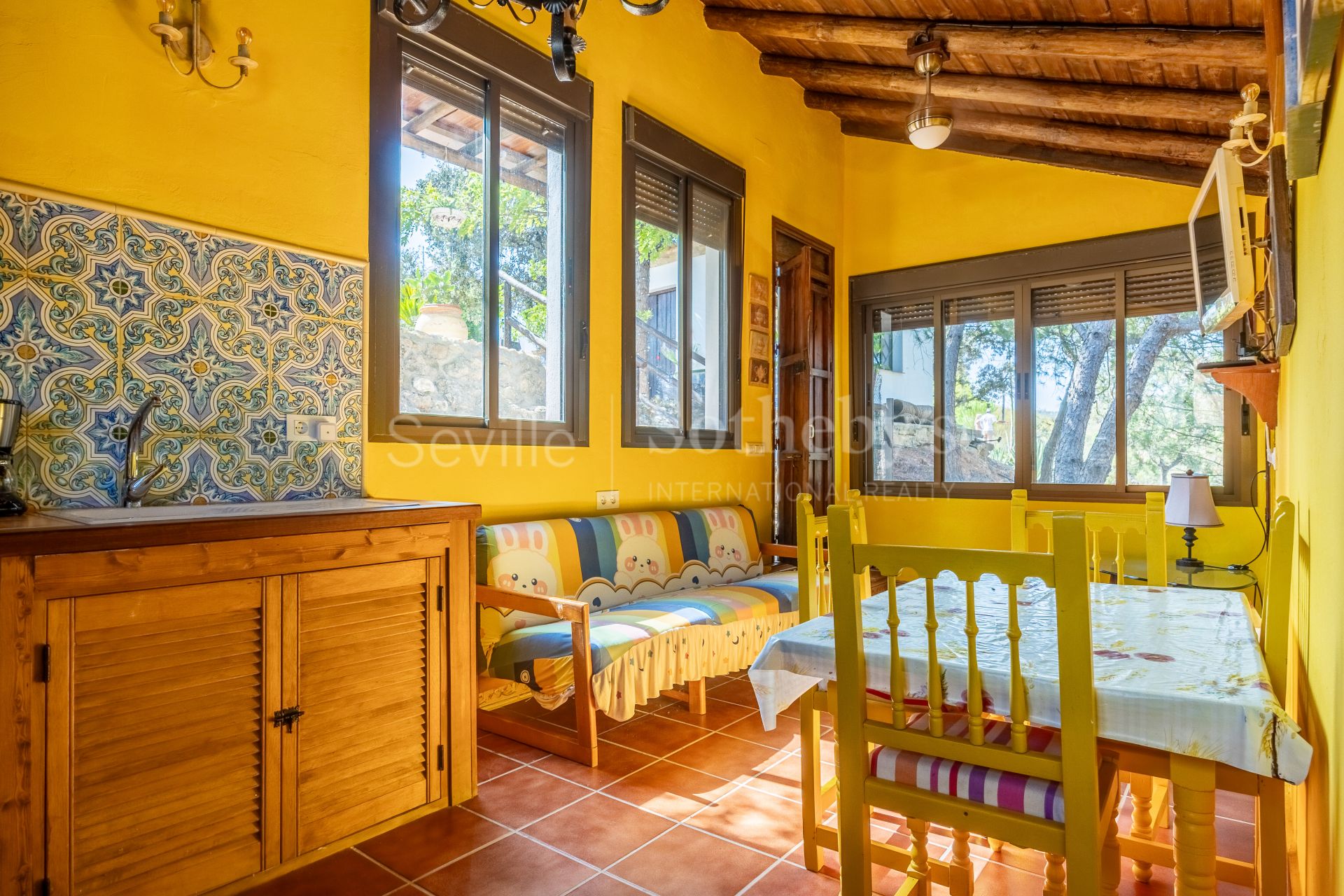 Recreational estate in a natural park with panoramic views and privacy