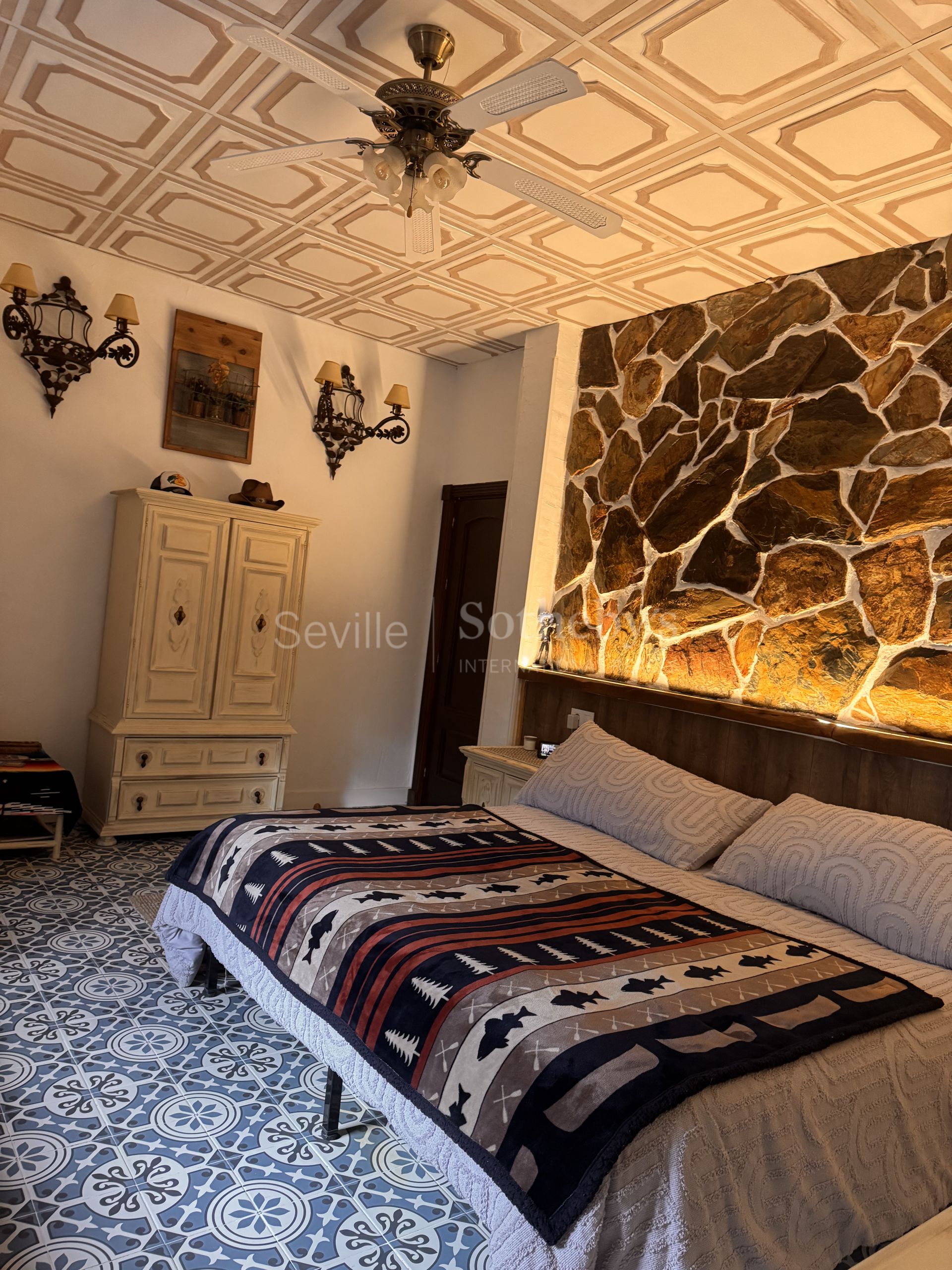 Recreational estate in a natural park with panoramic views and privacy