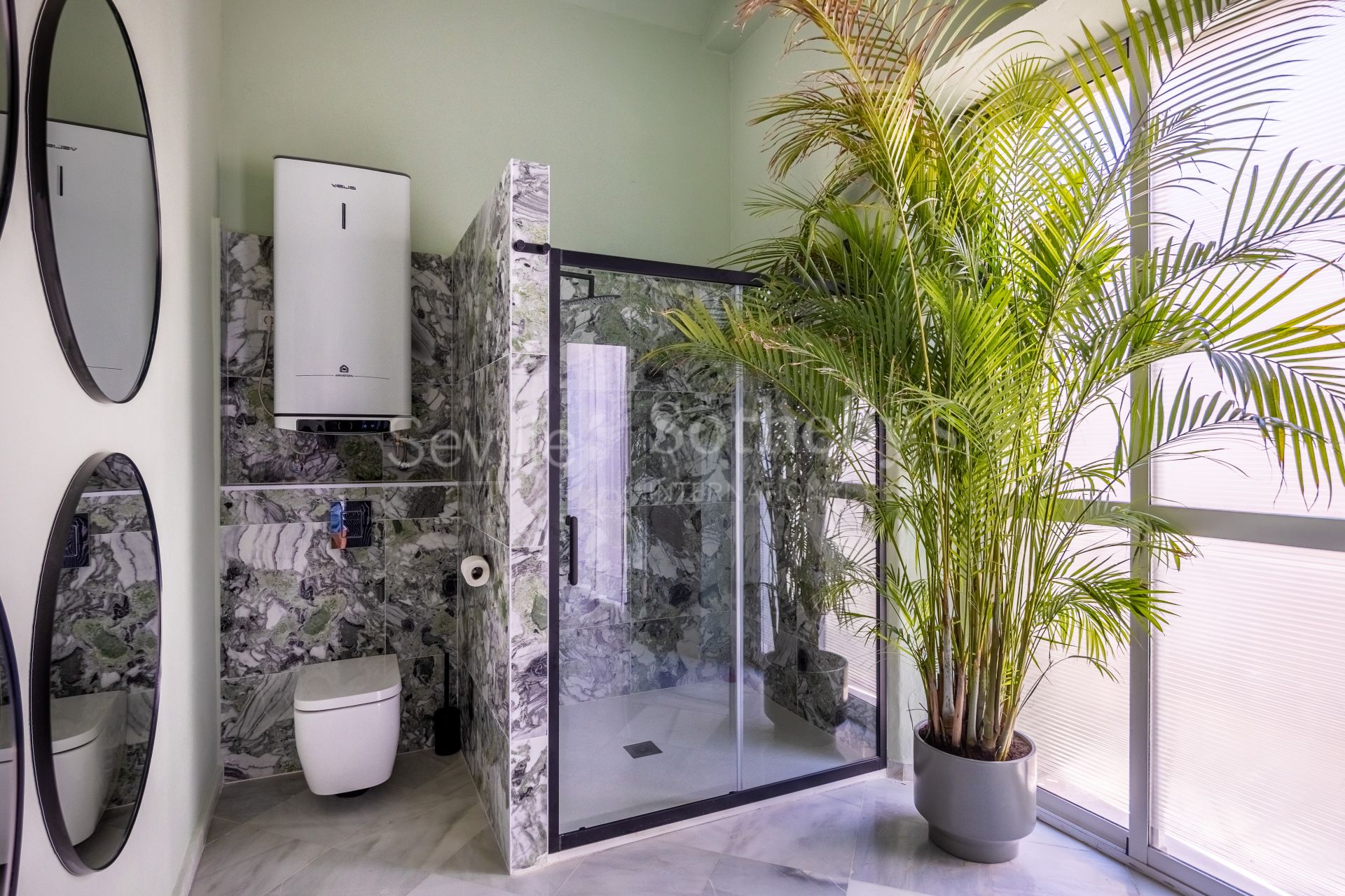 Vivienda singular con terraza y piscina con vistas al Palacio de los Marqueses de la Algaba