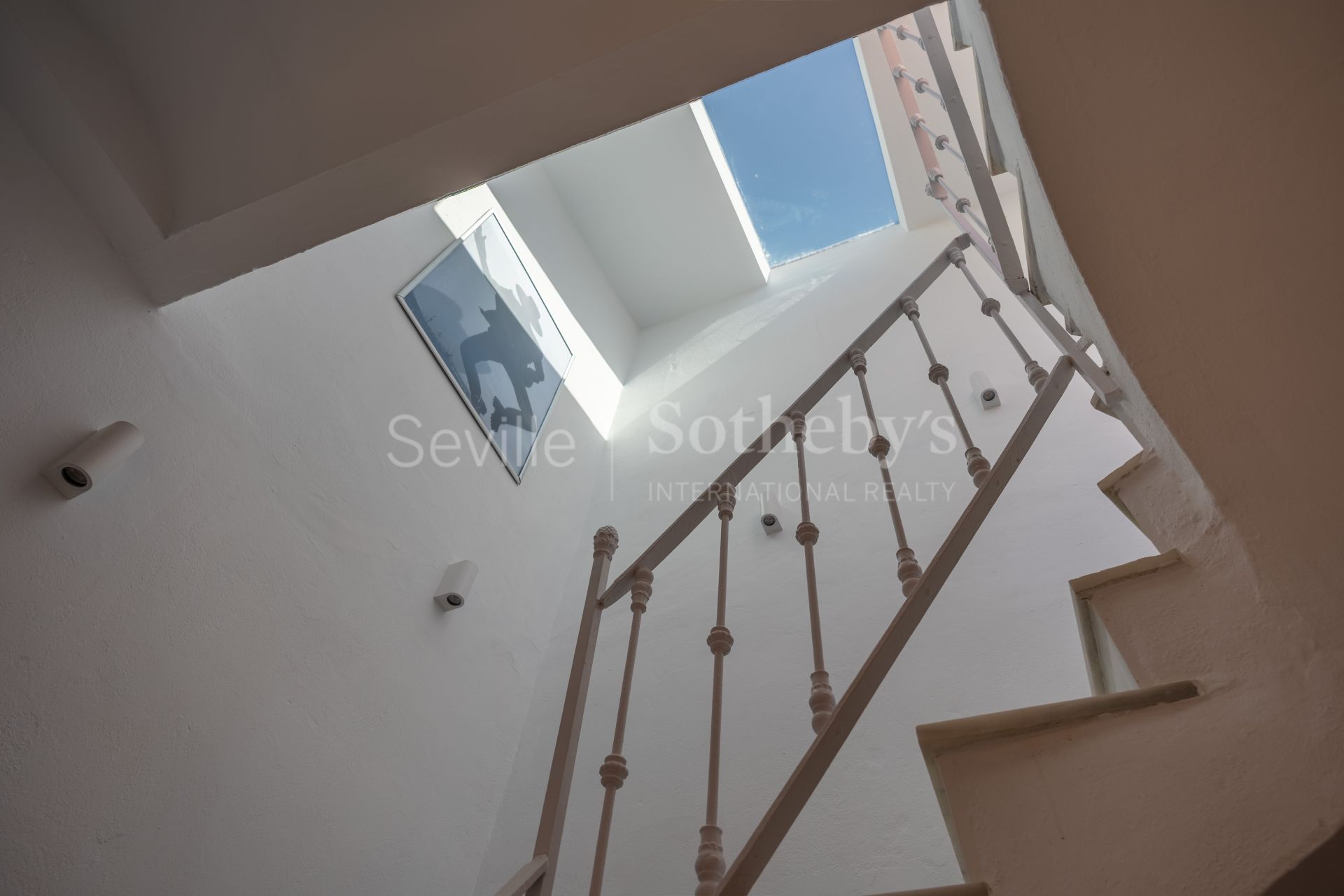 Vivienda singular con terraza y piscina con vistas al Palacio de los Marqueses de la Algaba