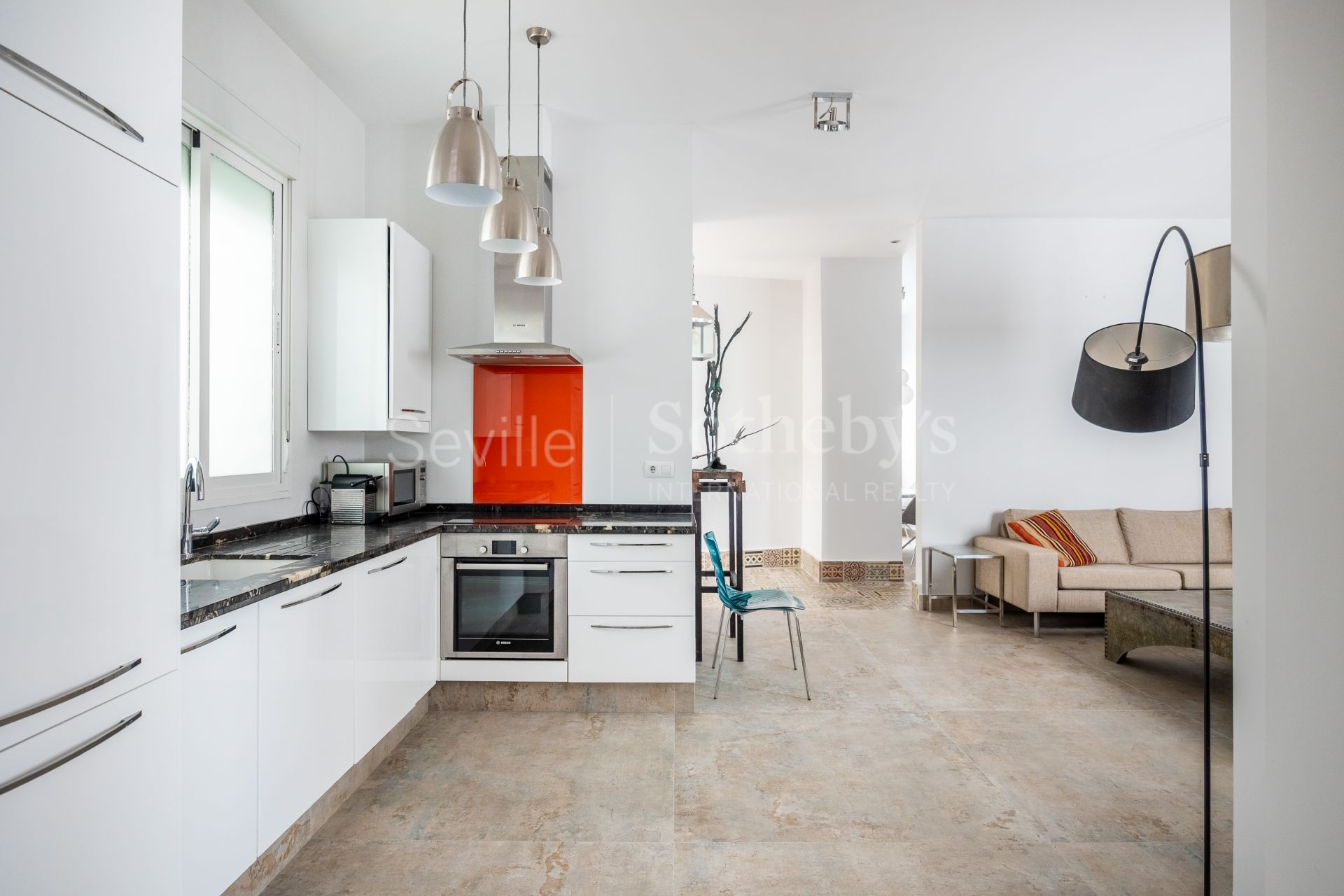 Large renovated duplex penthouse with terraces in La Encarnación