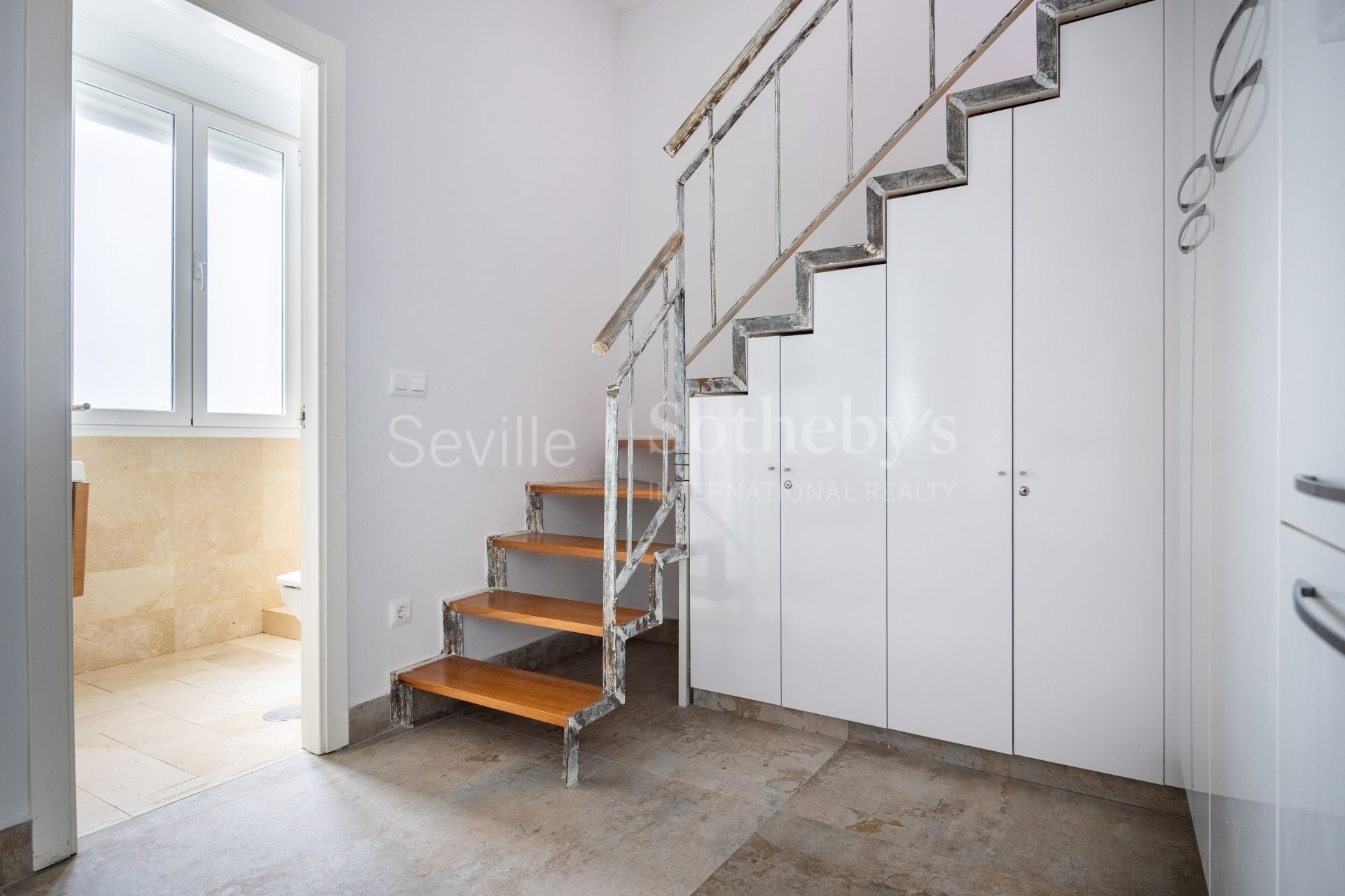Large renovated duplex penthouse with terraces in La Encarnación