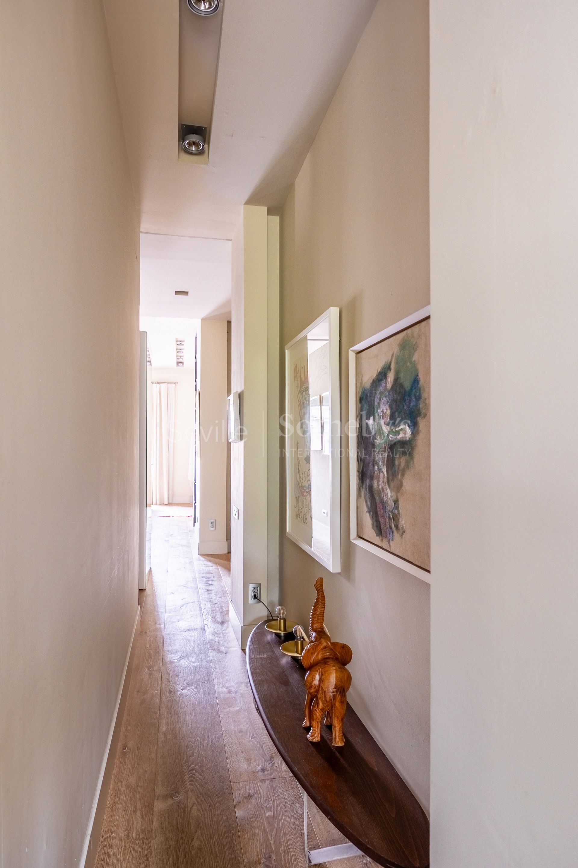 Exclusive duplex penthouse with panoramic terraces and privileged views of Seville