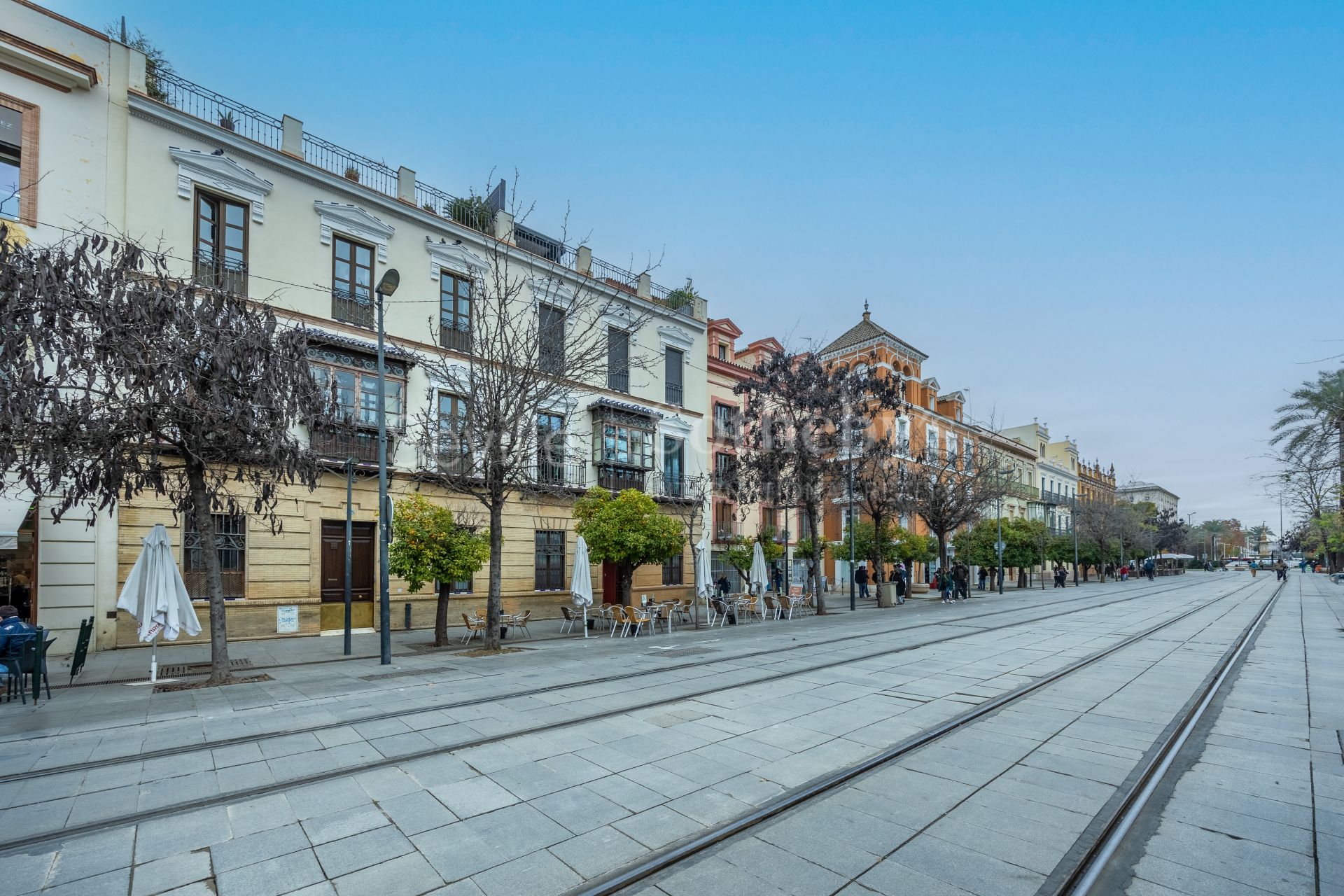 Exclusive duplex penthouse with panoramic terraces and privileged views of Seville