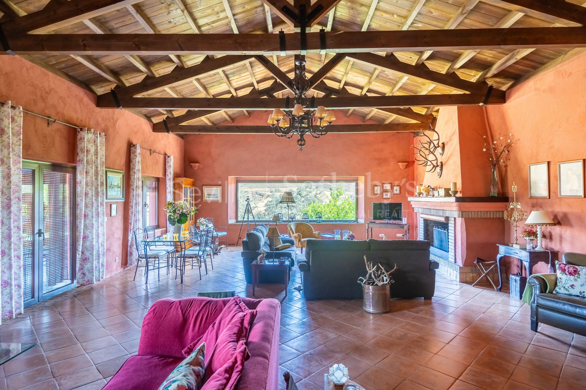 Finca rústica en el Andévalo onubense con 300 hectáreas