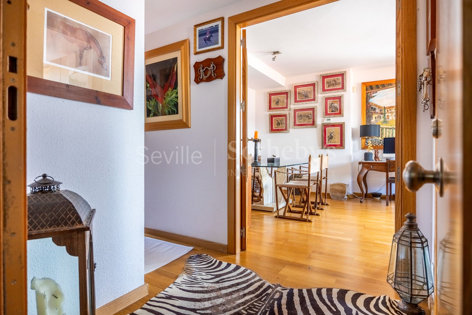 Ático con terraza y piscina privada en Camas