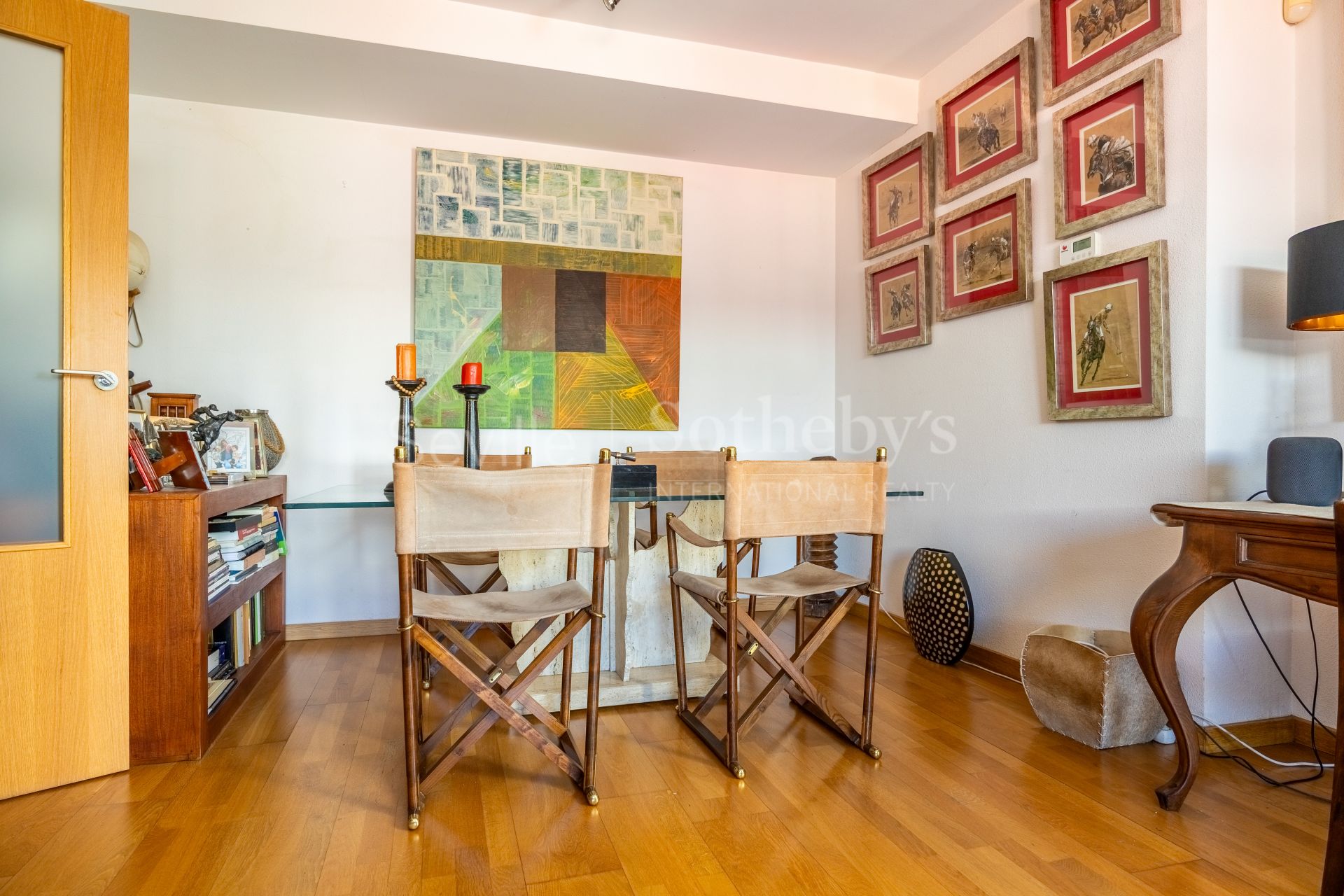 Ático con terraza y piscina privada en Camas