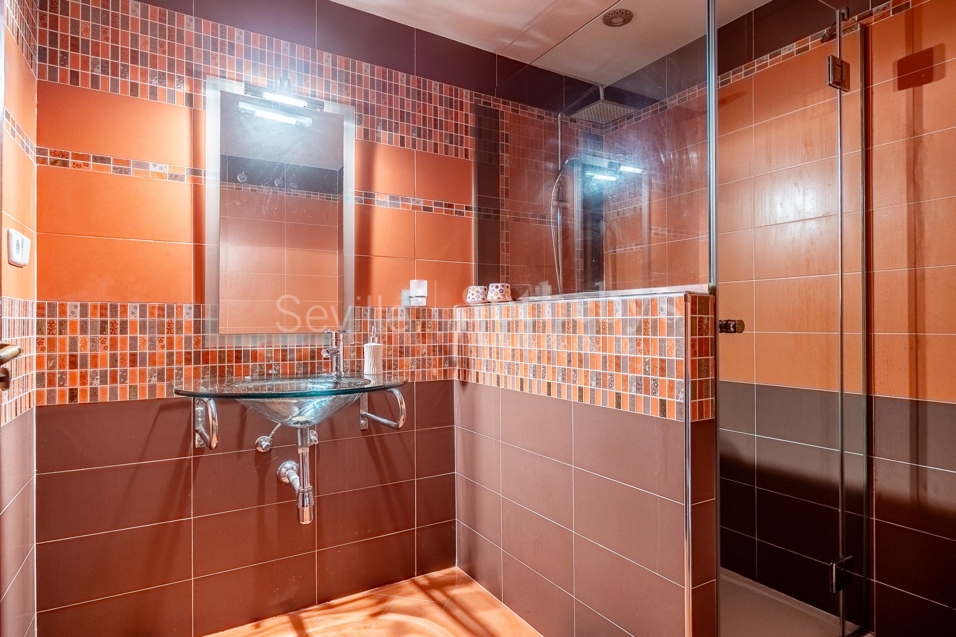 Penthouse with Large Private Terrace in the Heart of Triana