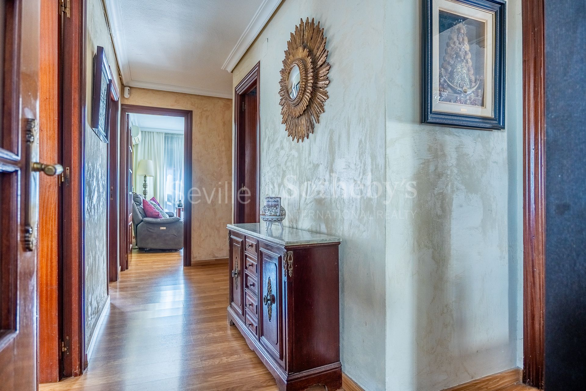 Penthouse with Large Private Terrace in the Heart of Triana