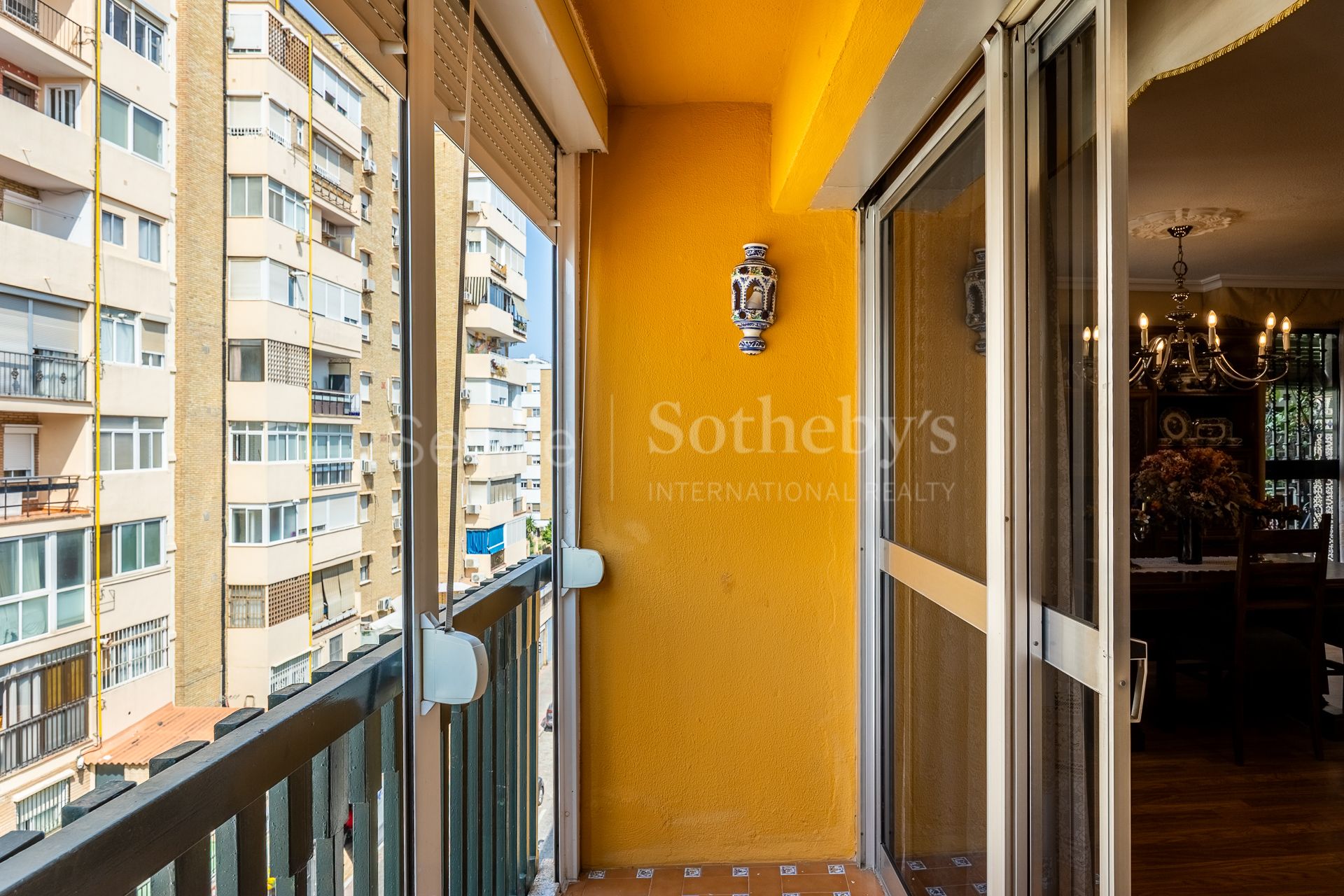 Penthouse with Large Private Terrace in the Heart of Triana