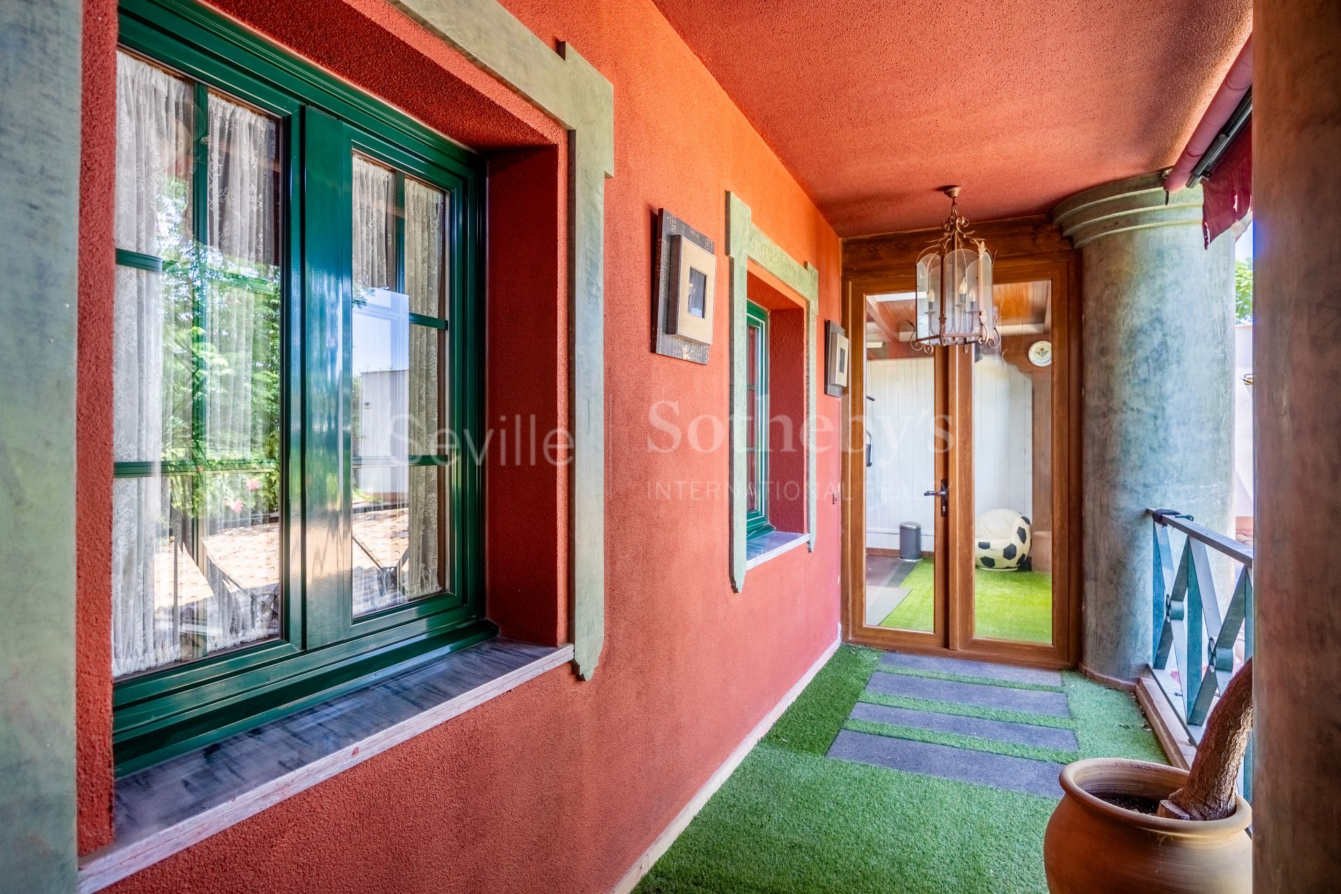 Chalet independiente con terraza, piscina y zona de ocio en El Zaudín