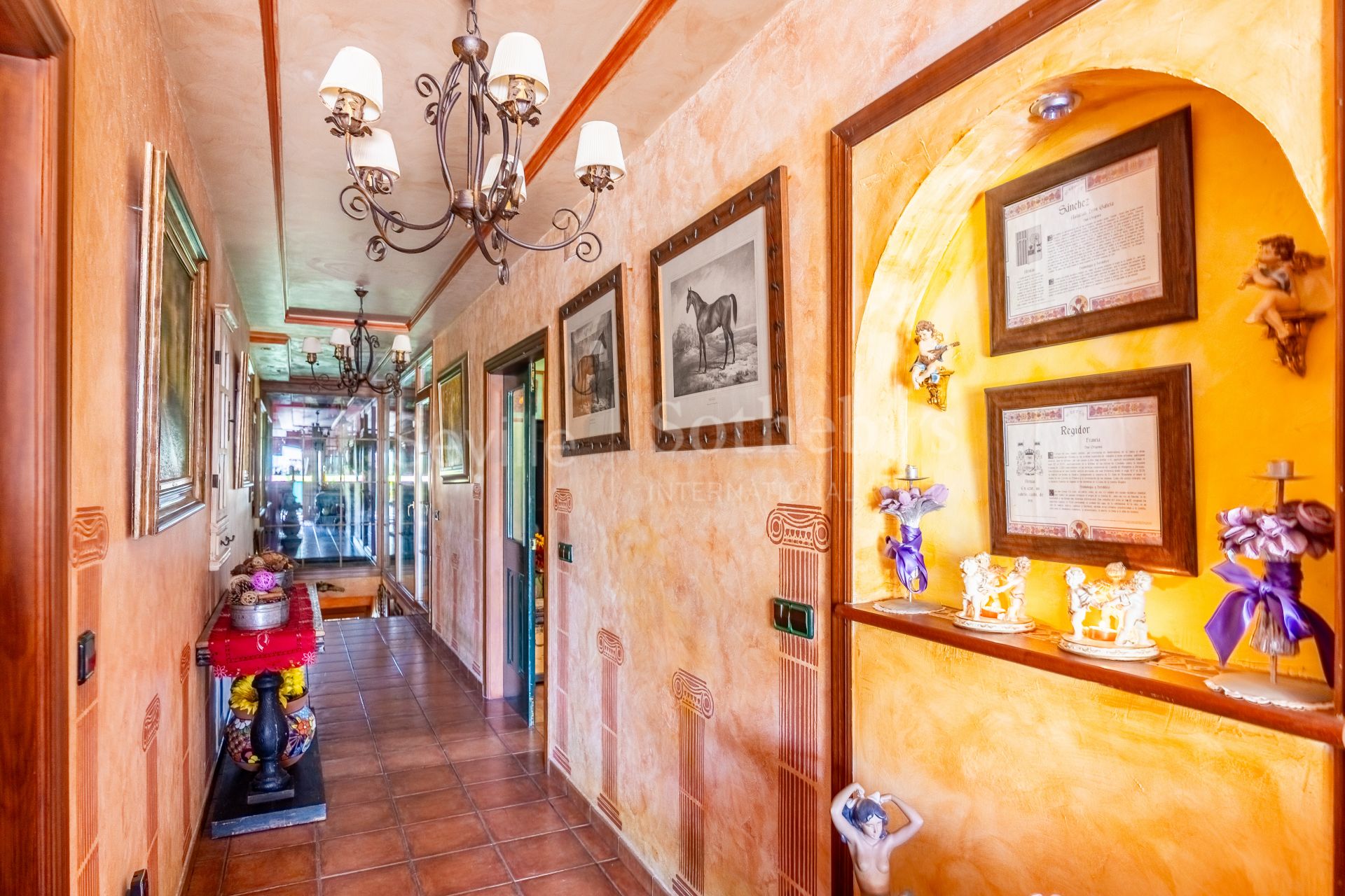 Chalet independiente con terraza, piscina y zona de ocio en El Zaudín