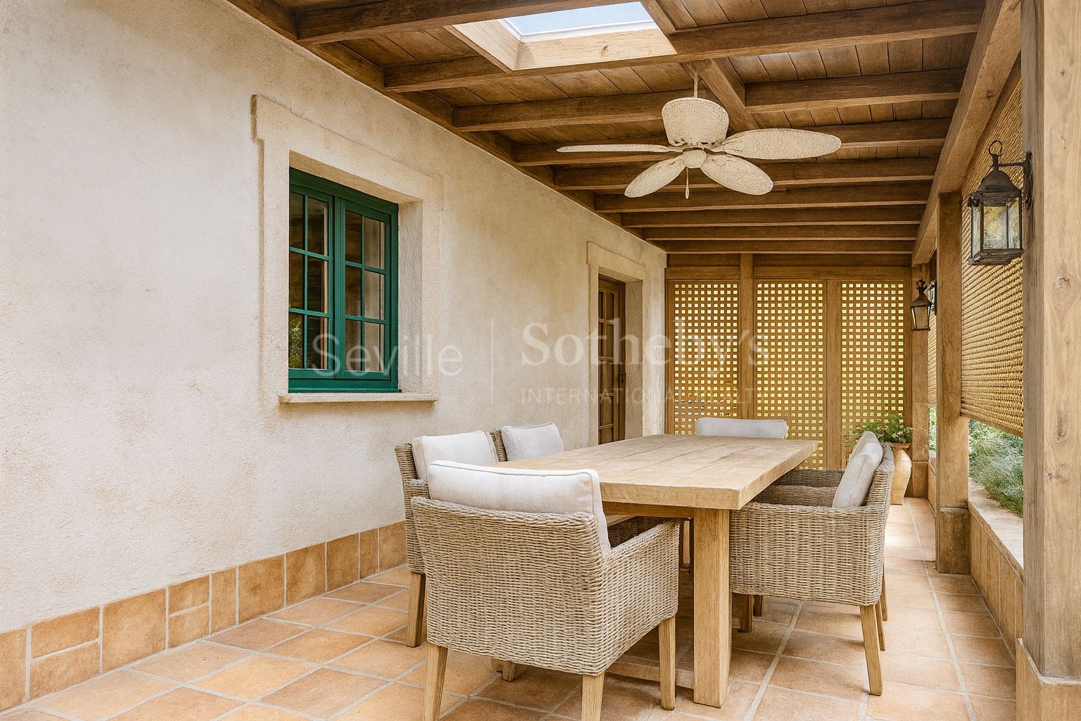 Chalet independiente con terraza, piscina y zona de ocio en El Zaudín