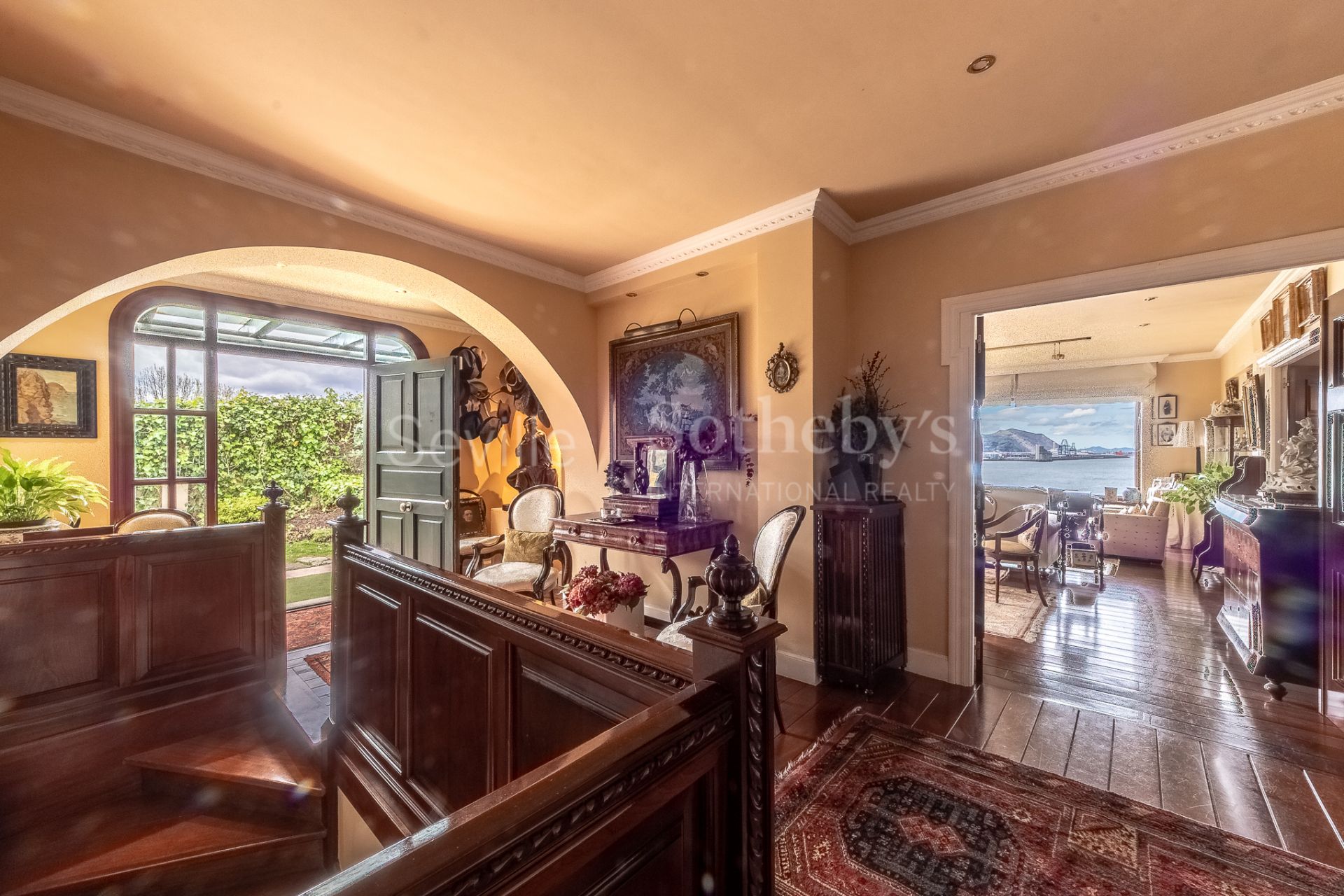 Stately residence on Ereaga Beach with panoramic sea views
