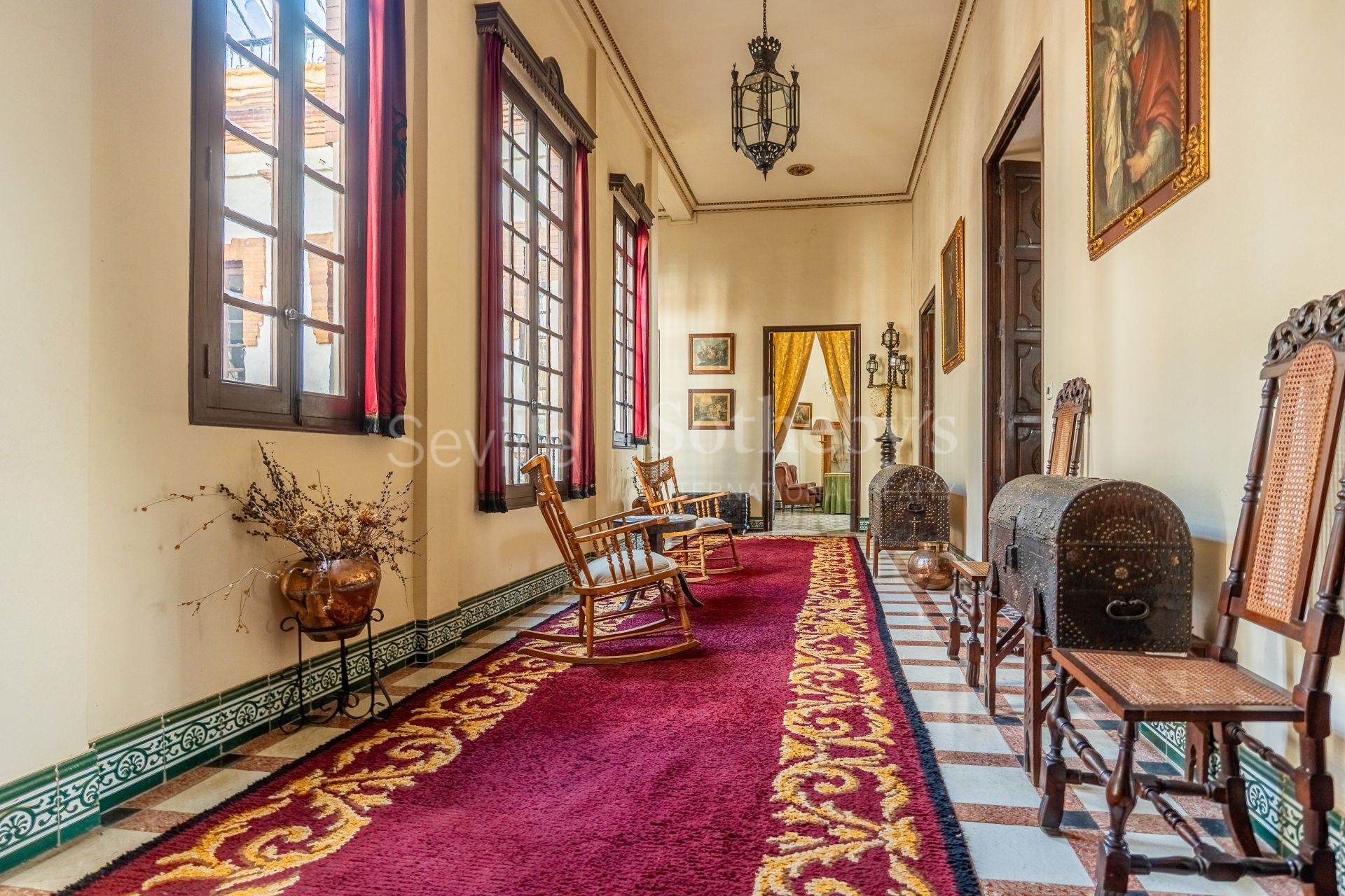 A Regionalist House in the Historic Center of Baena