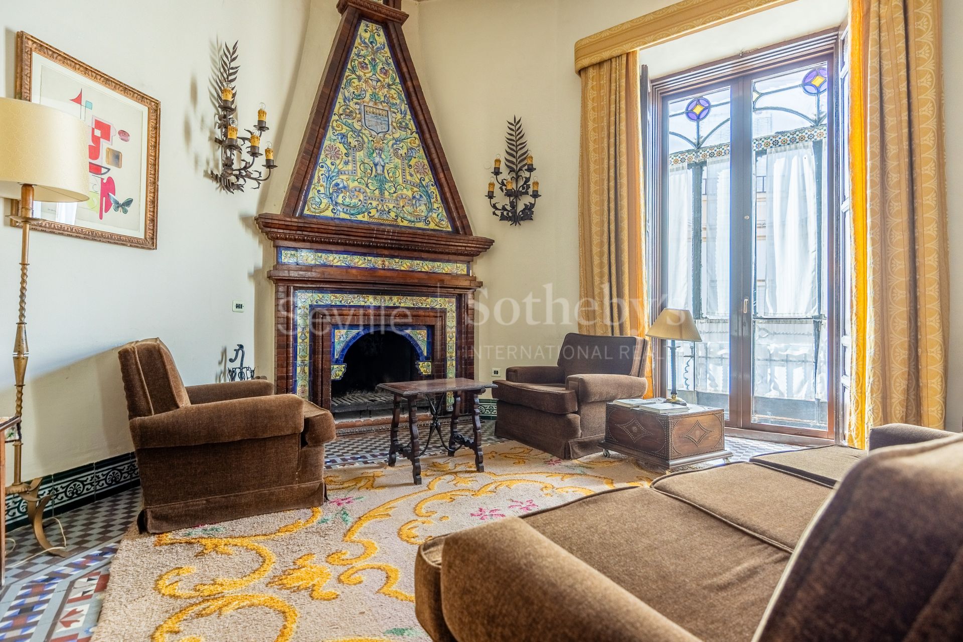 A Regionalist House in the Historic Center of Baena
