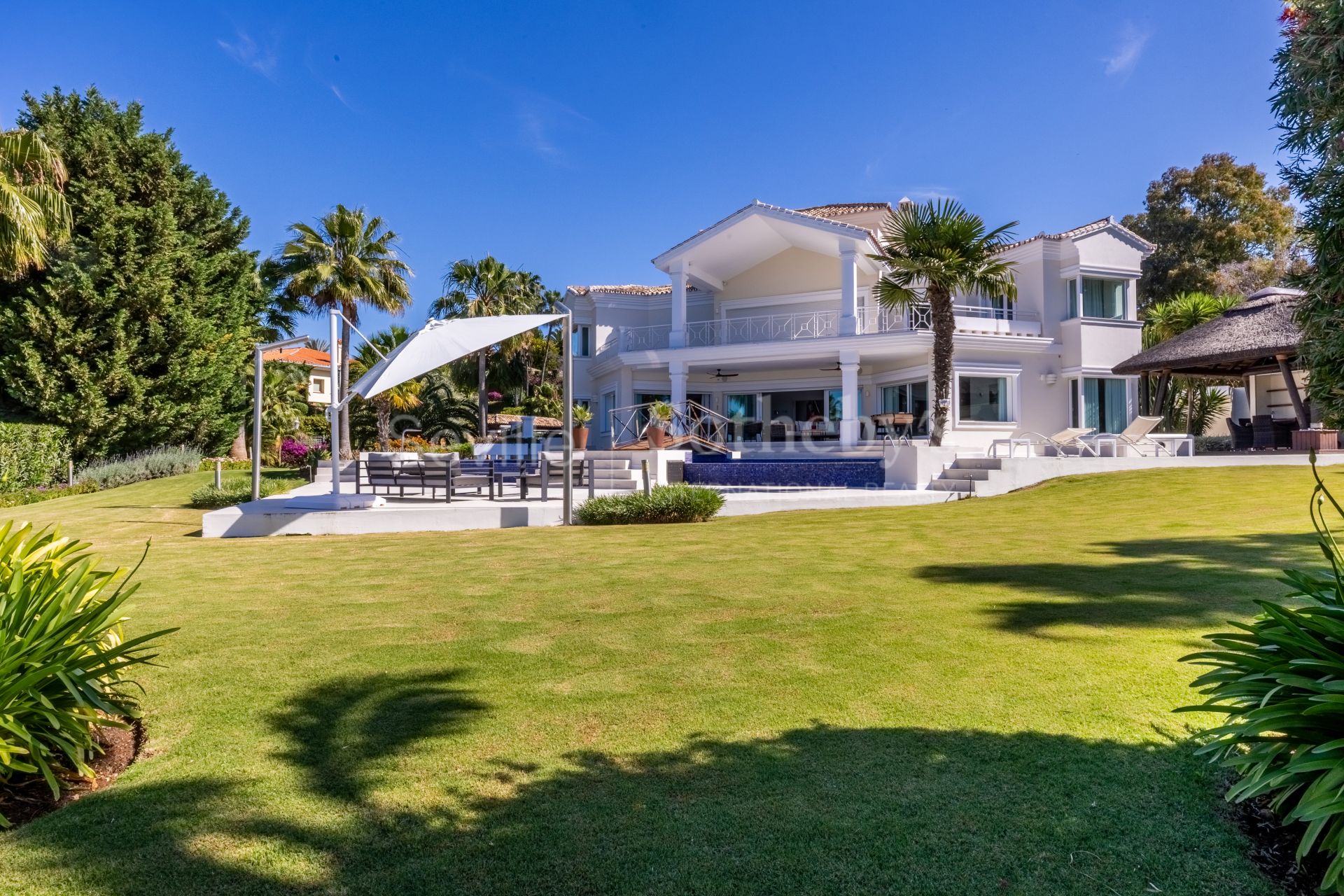 Villa en La Quinta, Behanavís