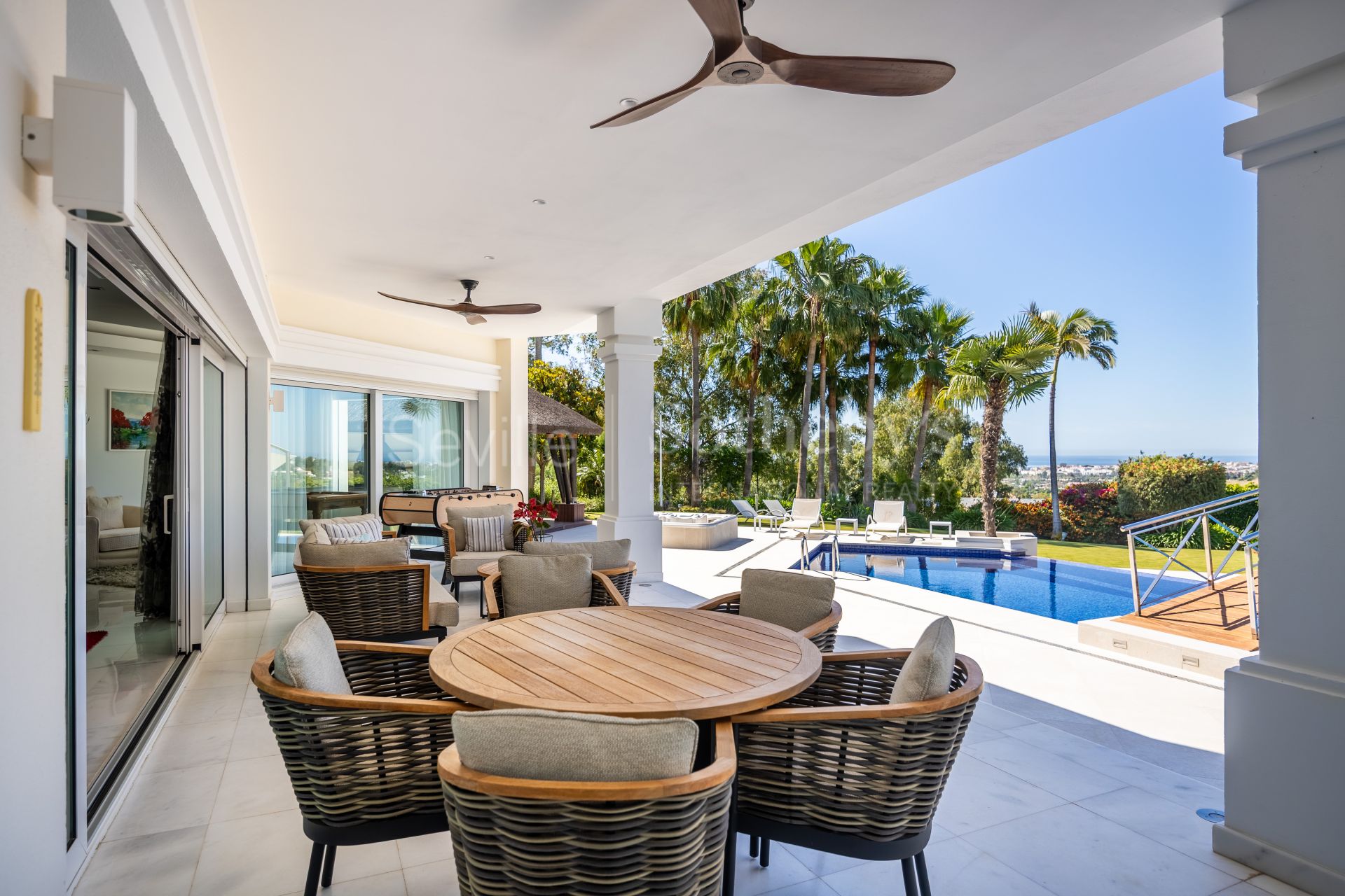Villa en La Quinta, Behanavís