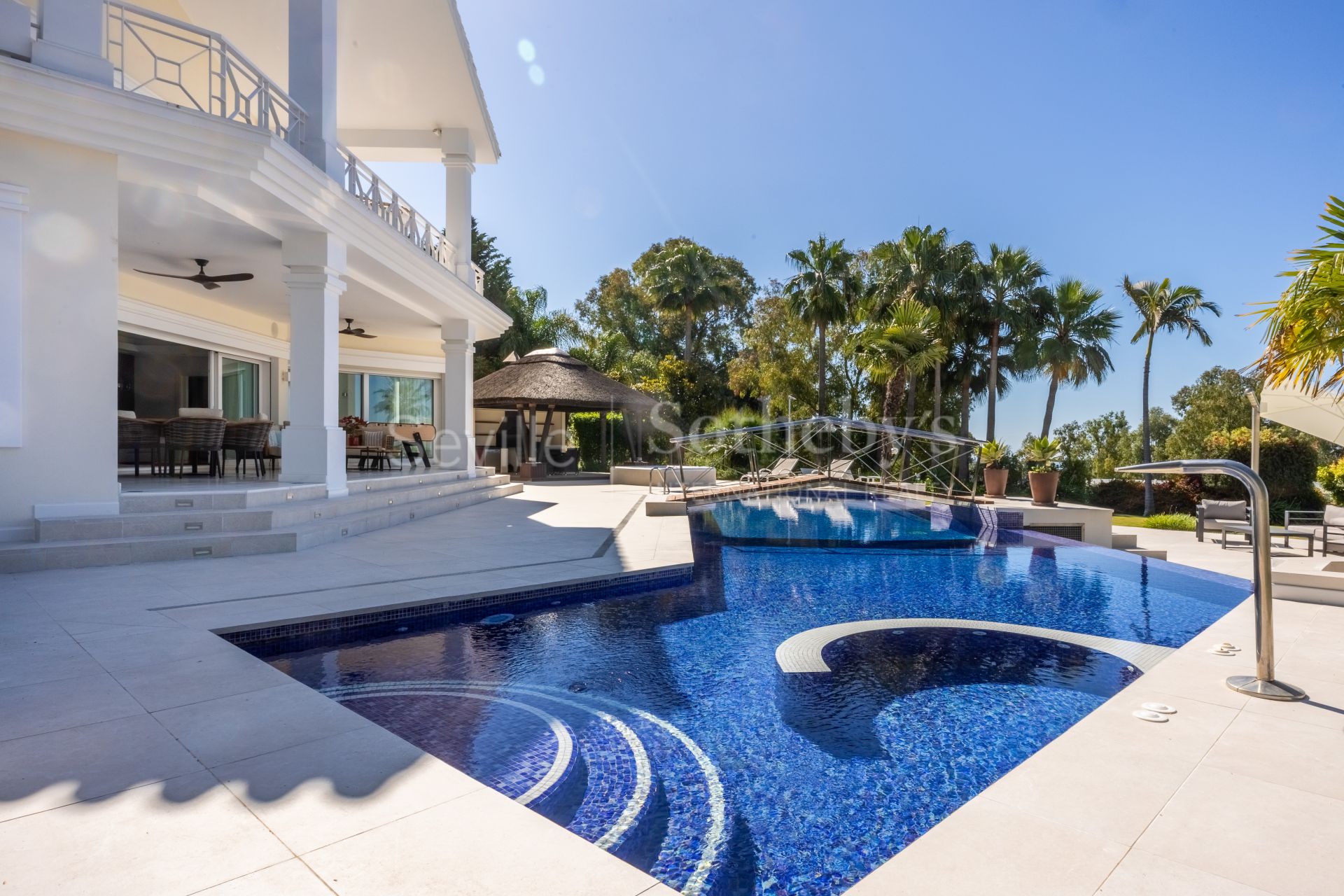 Villa en La Quinta, Behanavís