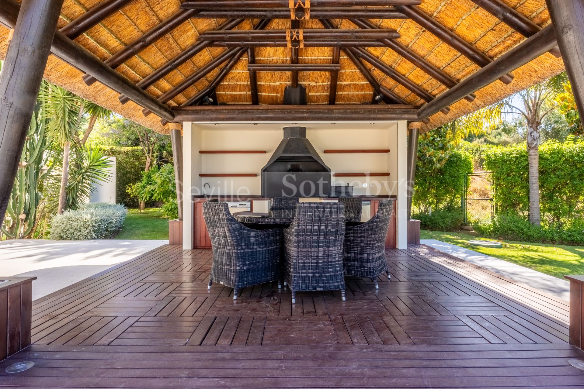 Villa en La Quinta, Behanavís