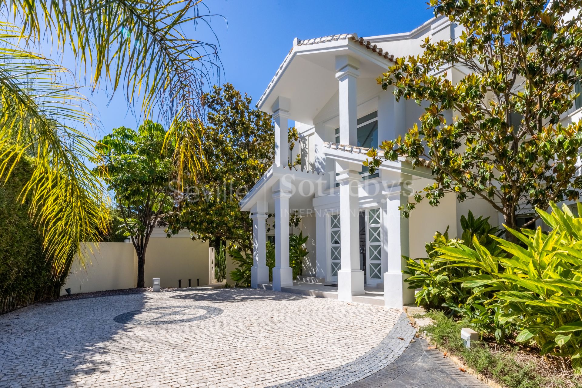Villa en La Quinta, Behanavís