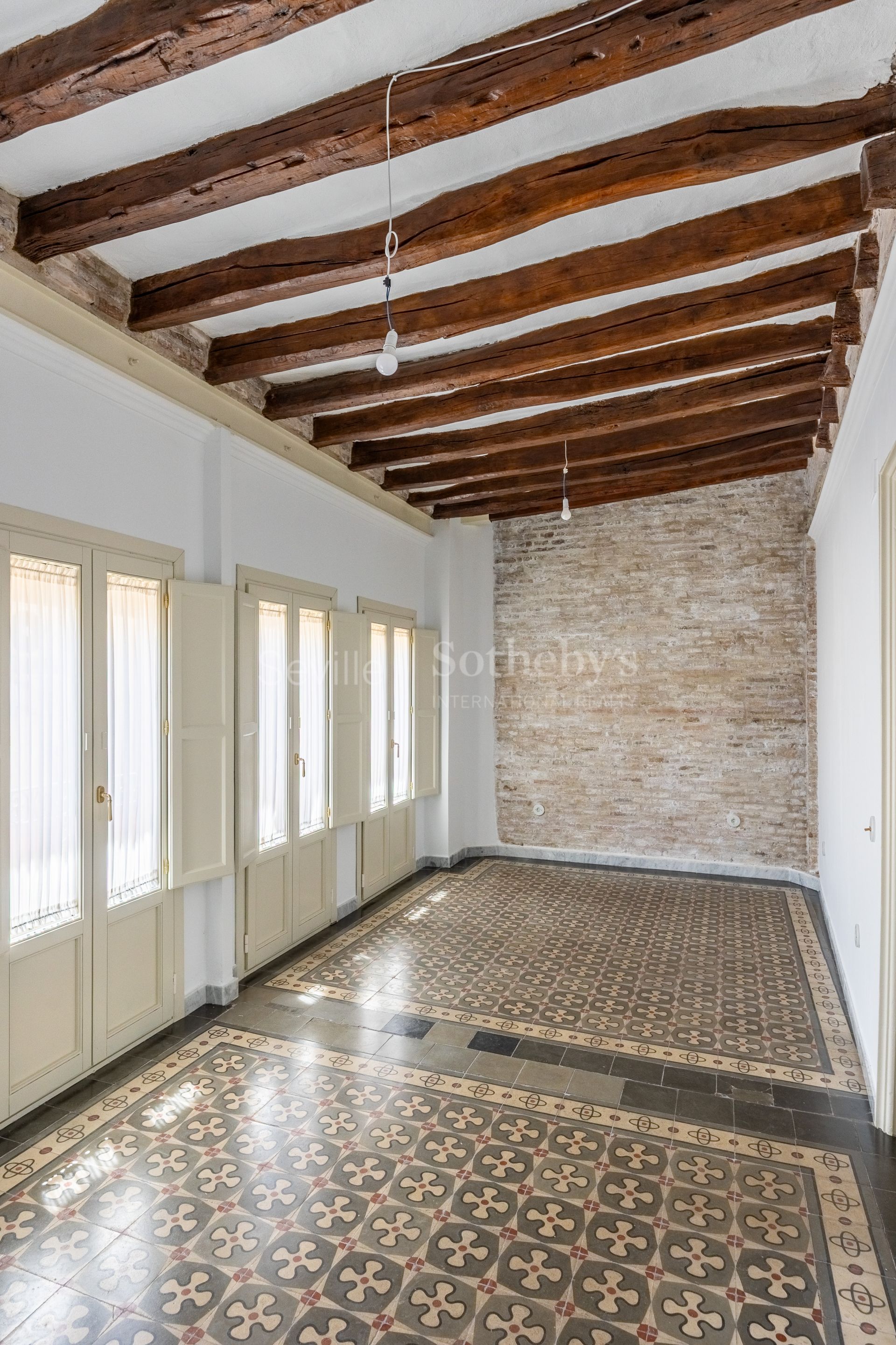 Piso reformado con balcón y vistas a la Giralda