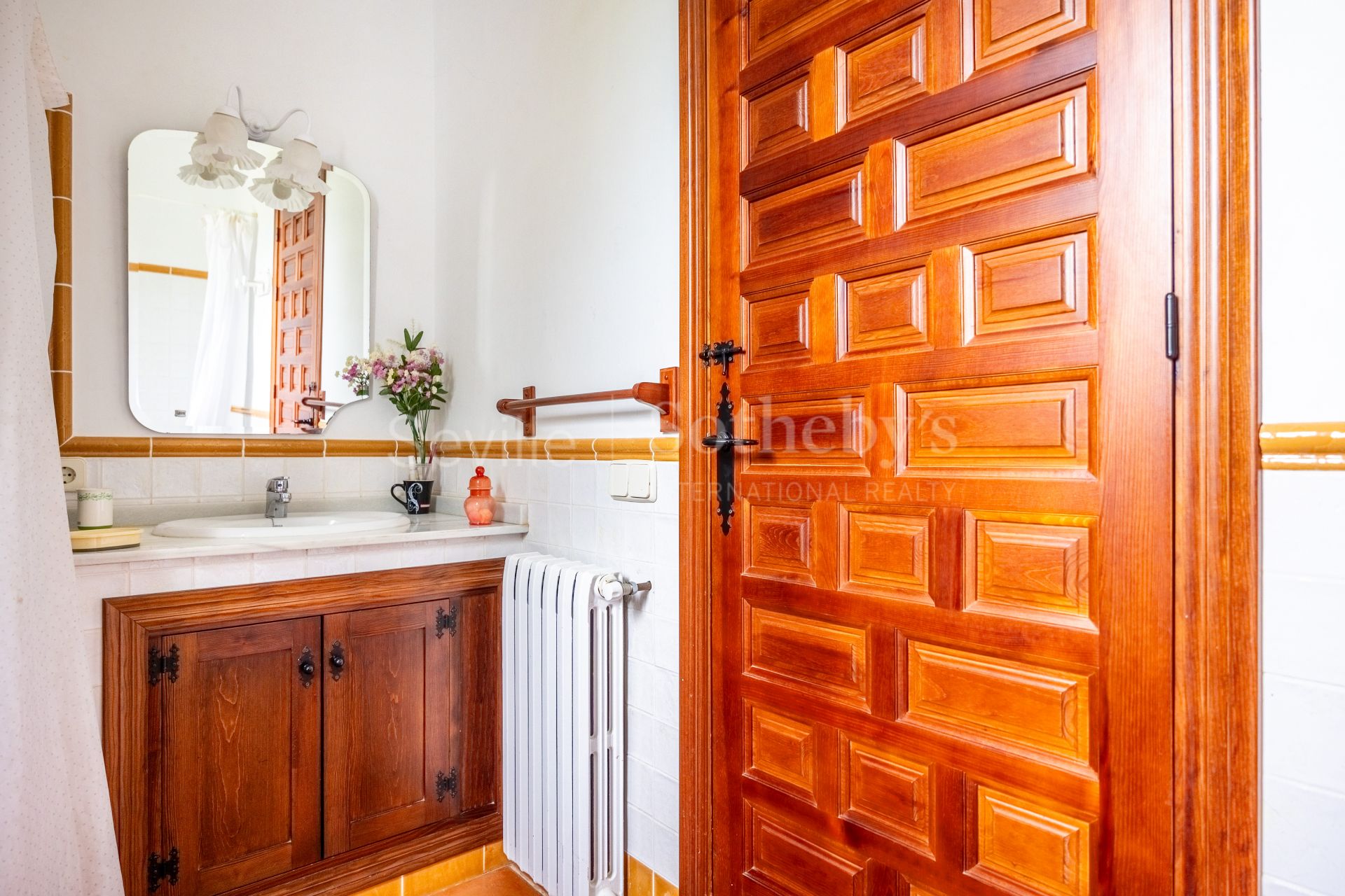 Finca de olivar ecológico en el Parque Natural de la Sierra Norte de Sevilla