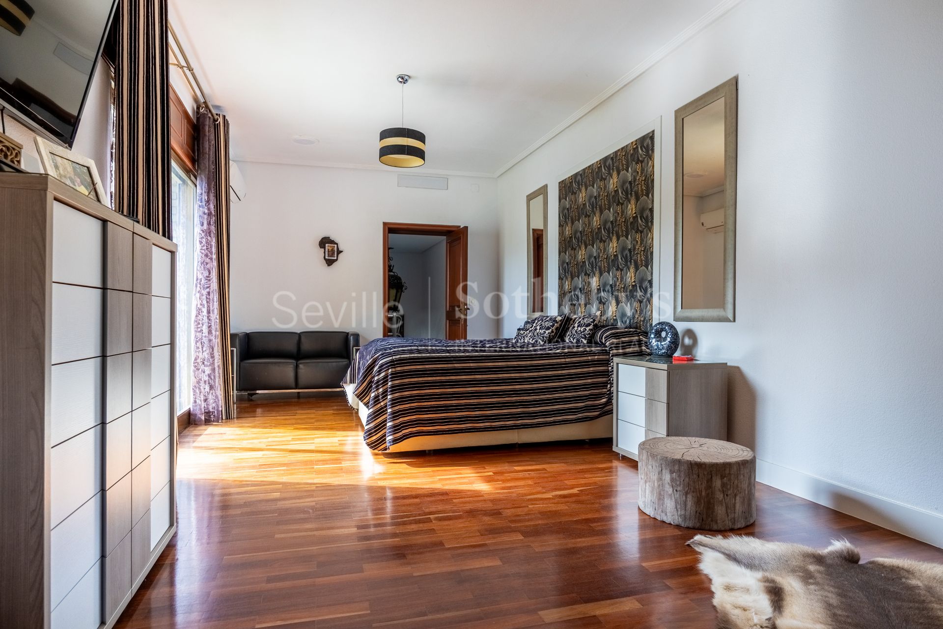 Exclusive detached villa in the prestigious Avenida Alcalde Álvaro Domecq