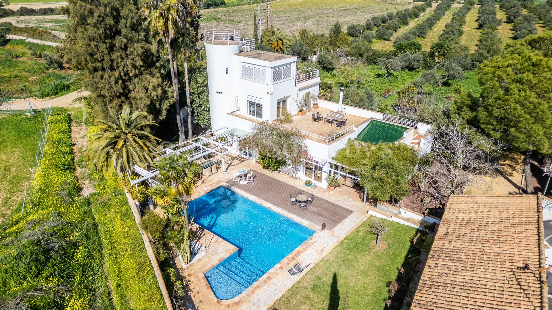 Exclusive sustainable property just 15 minutes from Seville