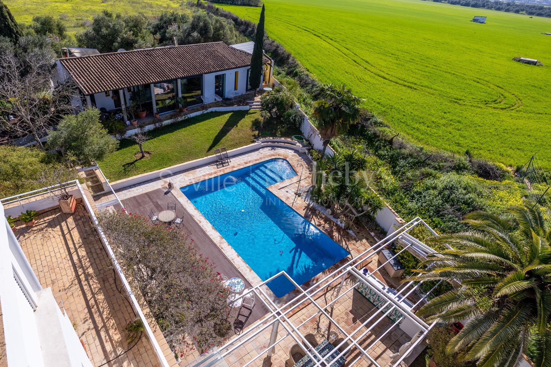 Exclusive sustainable property just 15 minutes from Seville