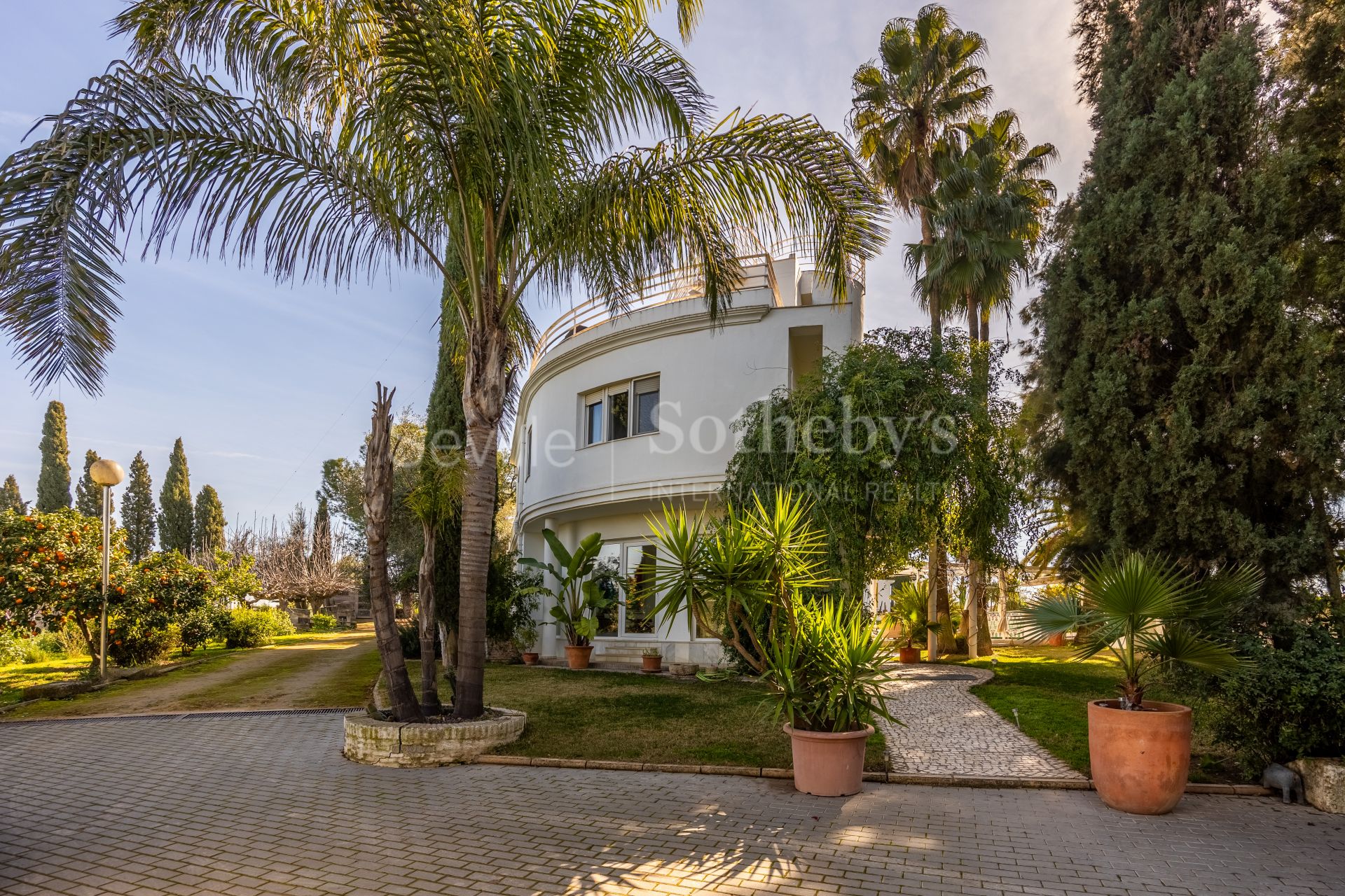 Exclusive sustainable property just 15 minutes from Seville