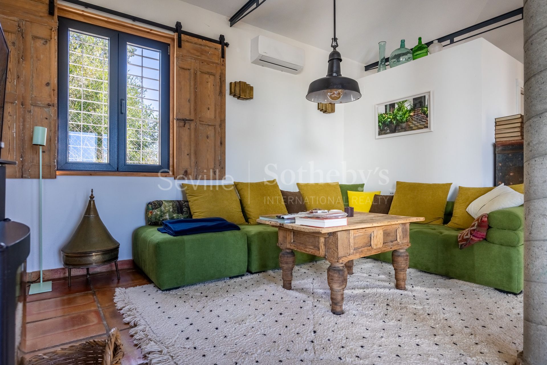 Exclusive sustainable property just 15 minutes from Seville