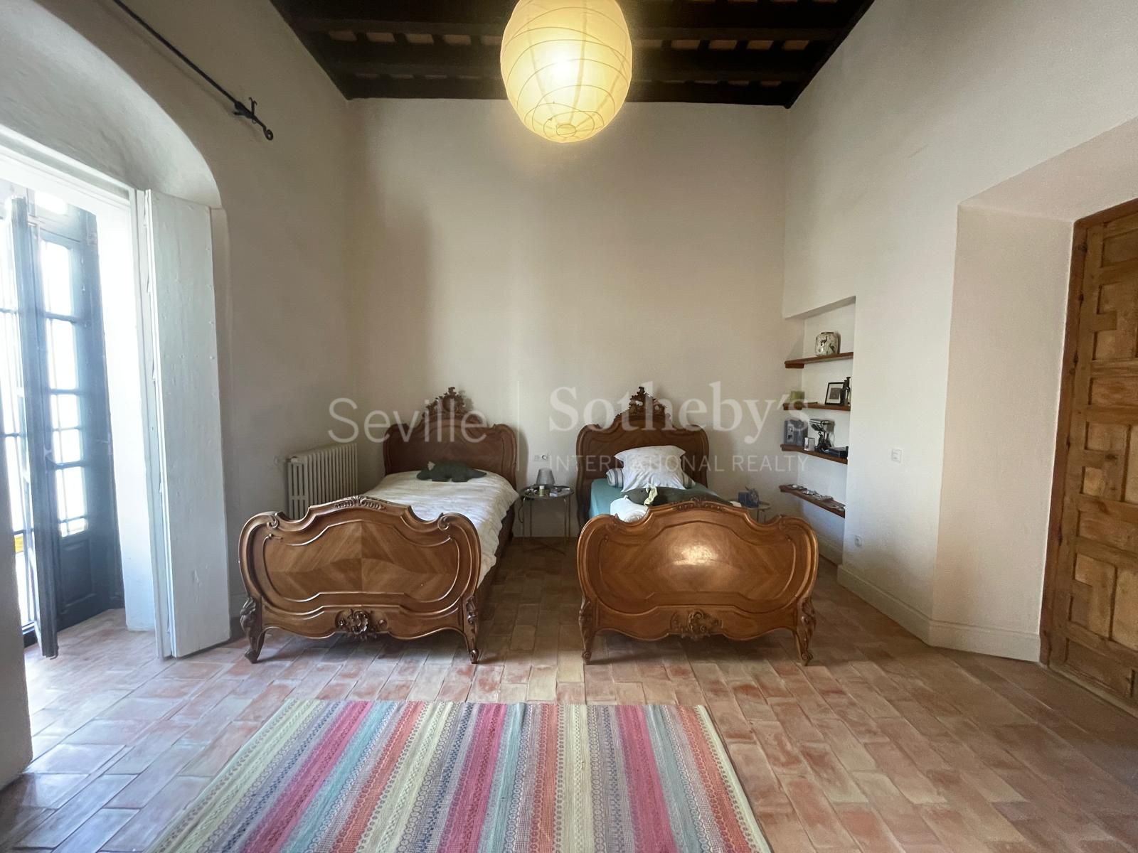 Casa restaurada con piscina y vistas panorámicas en el casco antiguo