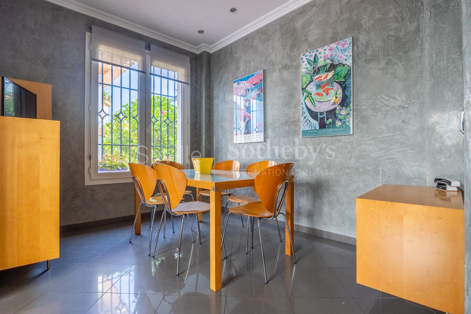 Exclusive detached home with mature garden in El Zaudín