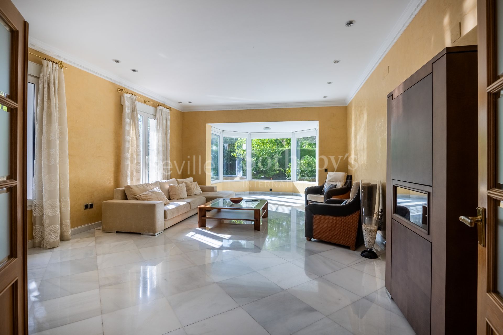 Exclusive detached home with mature garden in El Zaudín