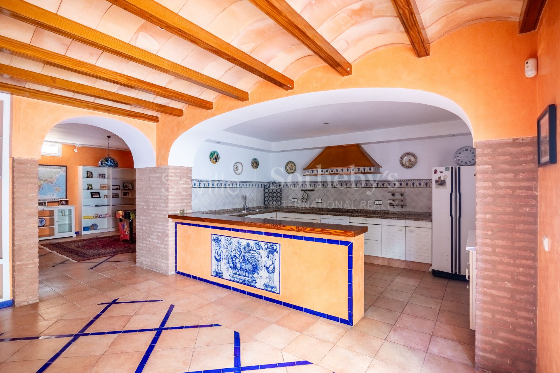 Exclusive detached home with mature garden in El Zaudín