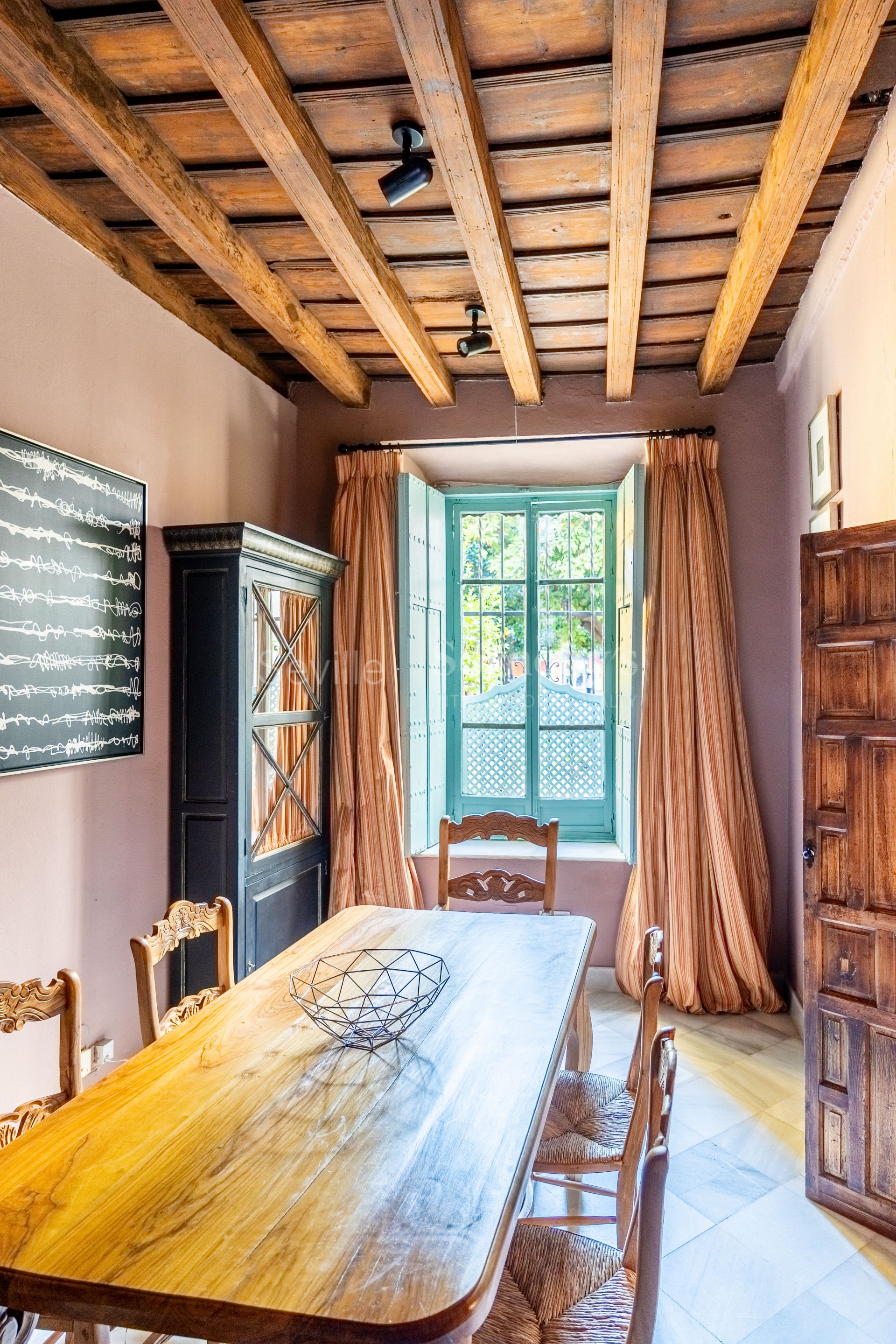 Casa sevillana con licencia turística y vistas a la Catedral