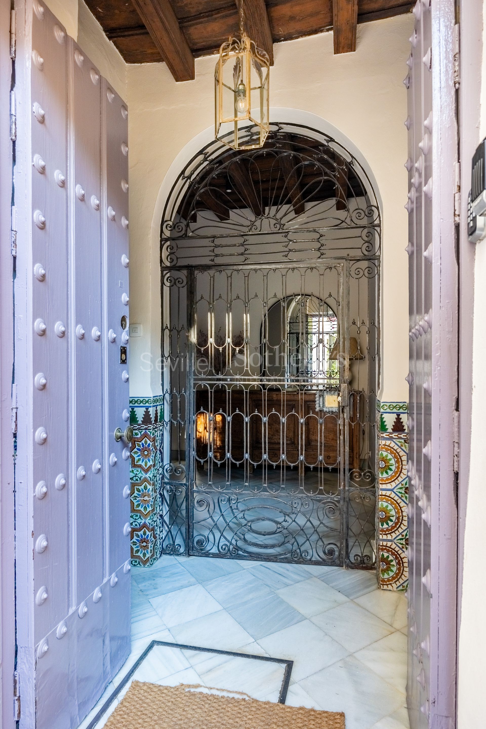 Casa sevillana con licencia turística y vistas a la Catedral