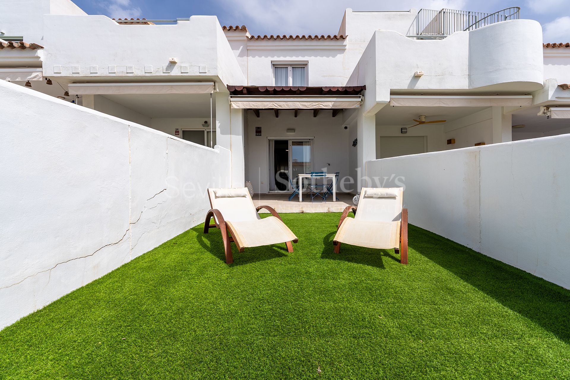 Townhouse with sea views and tourist license in Zahara de los Atunes