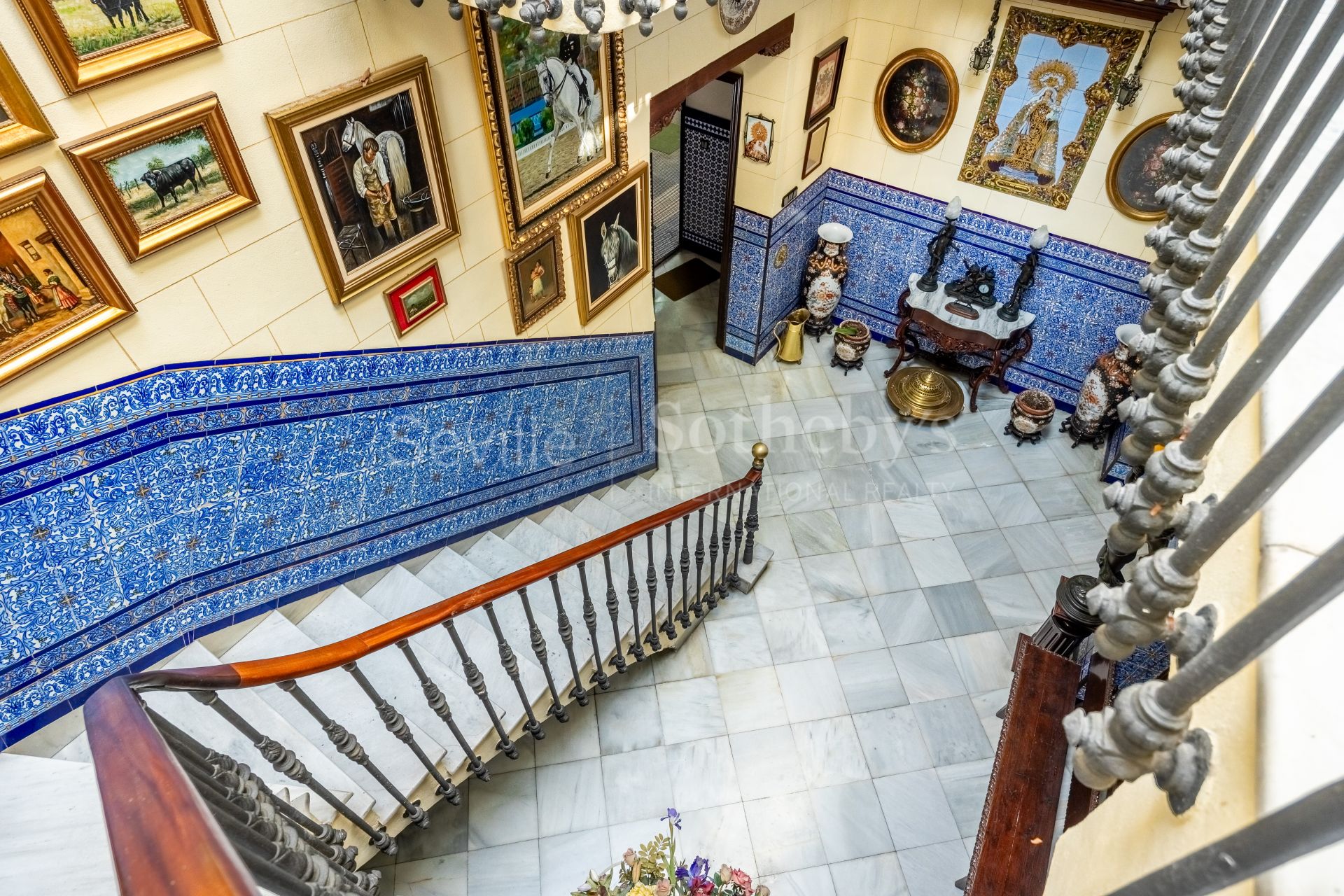Architectural gem by Teodoro Anasagasti Next to the Alcázar of Jerez
