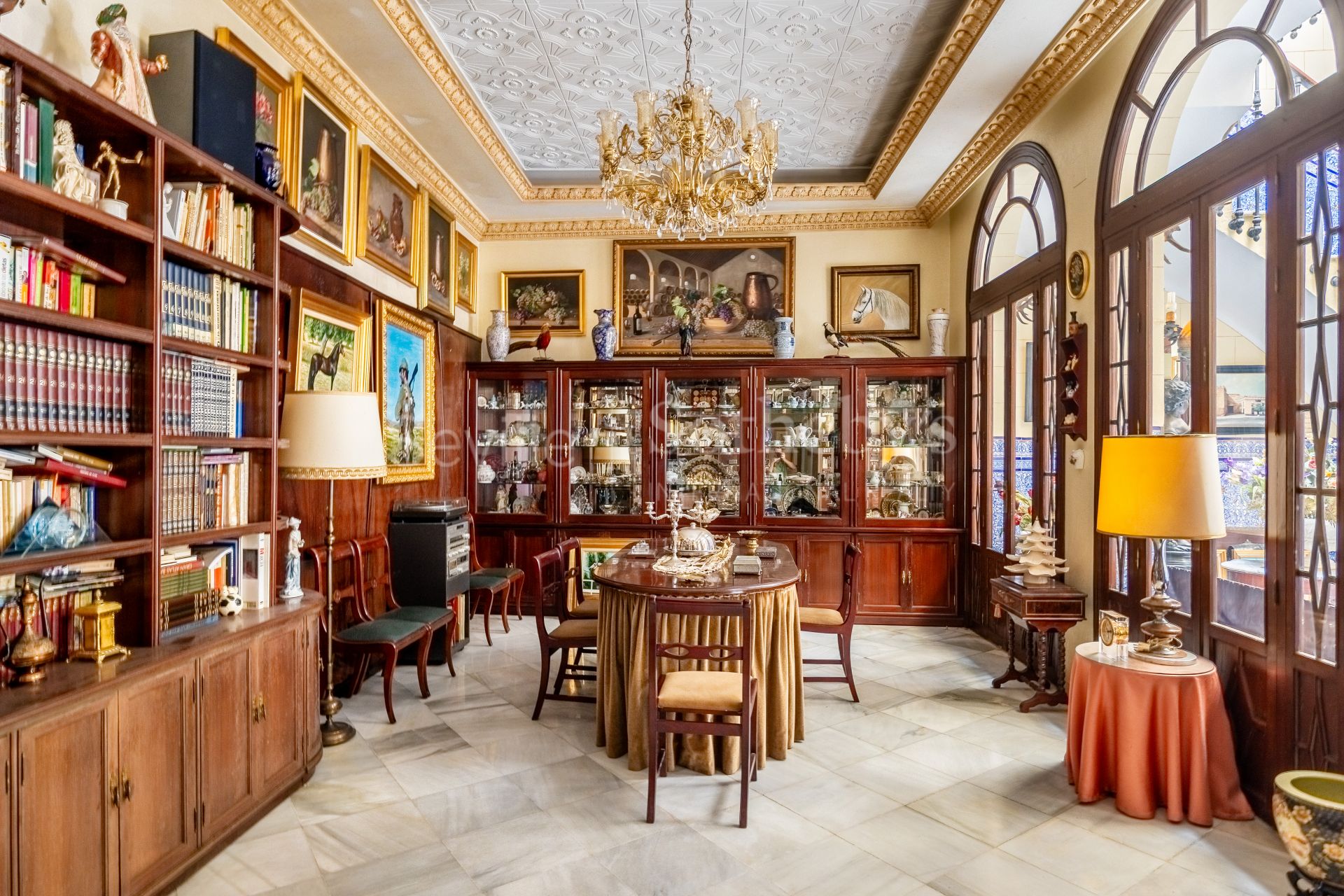Architectural gem by Teodoro Anasagasti Next to the Alcázar of Jerez
