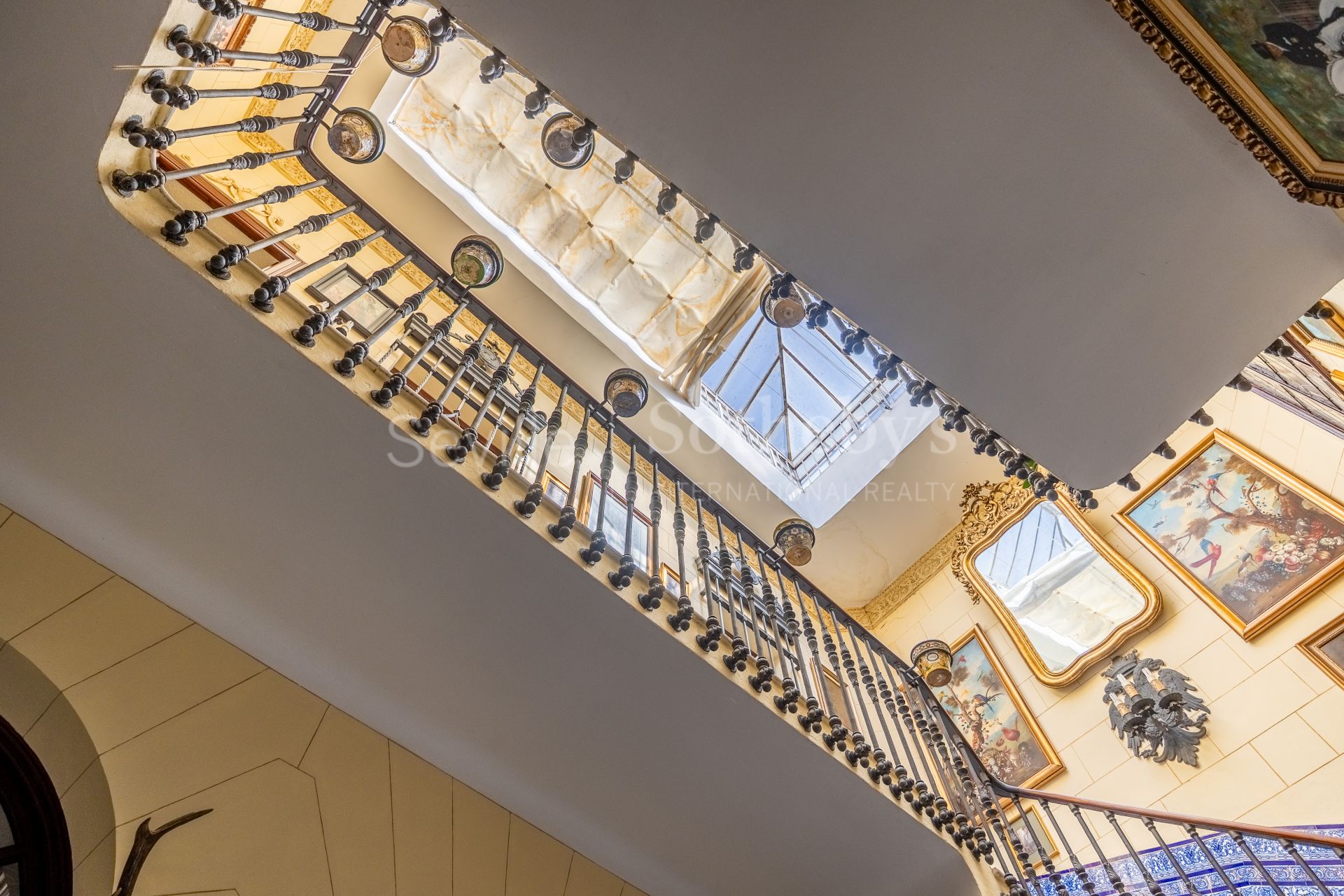 Architectural gem by Teodoro Anasagasti Next to the Alcázar of Jerez