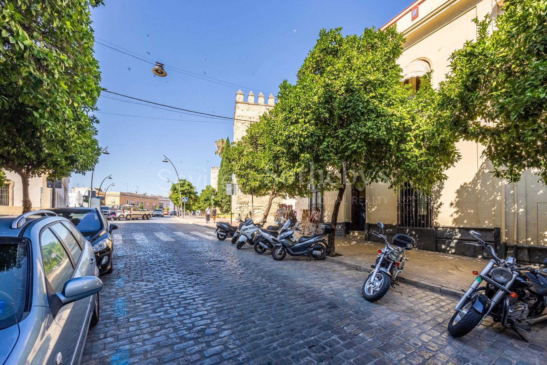 Architectural gem by Teodoro Anasagasti Next to the Alcázar of Jerez