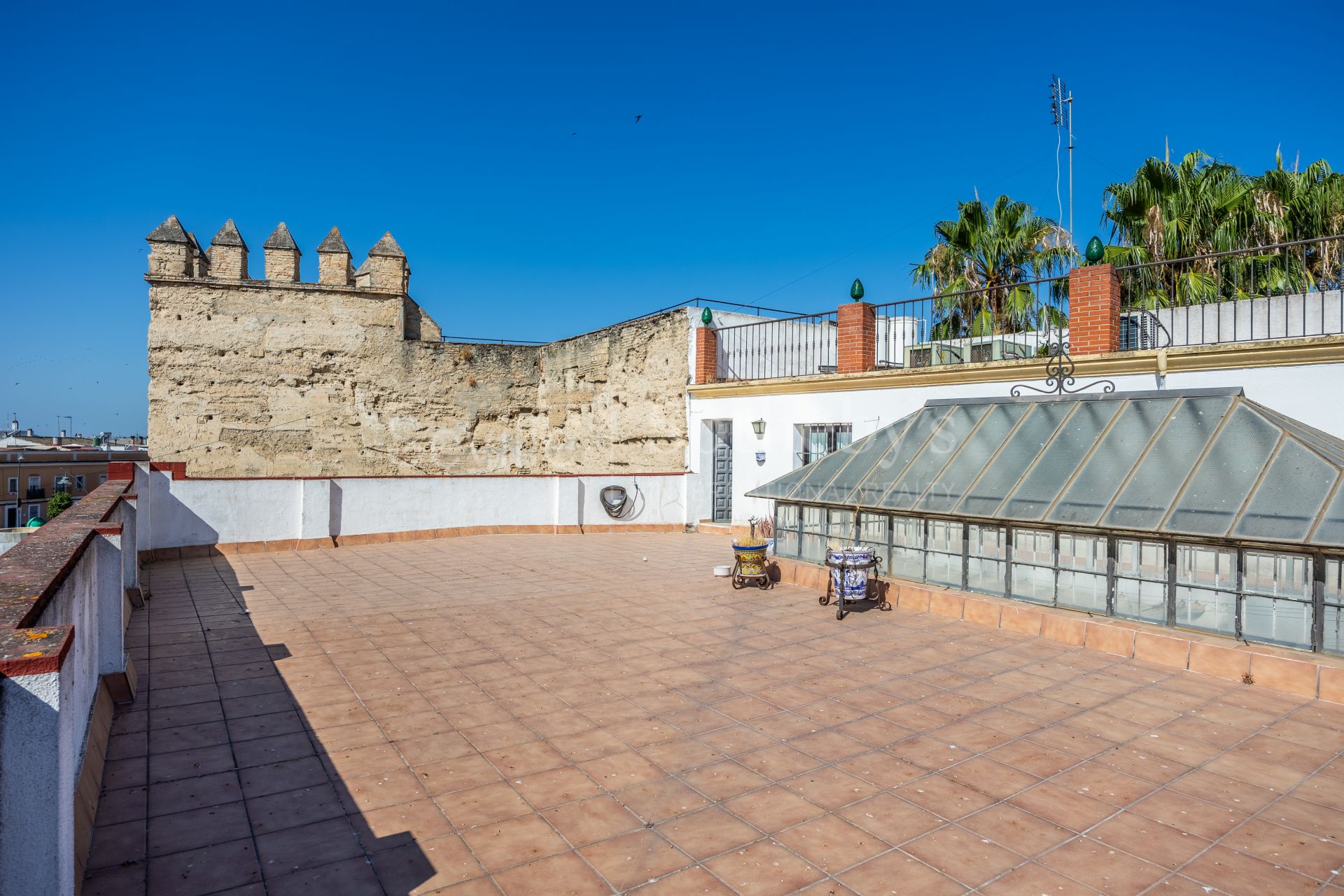 Architectural gem by Teodoro Anasagasti Next to the Alcázar of Jerez