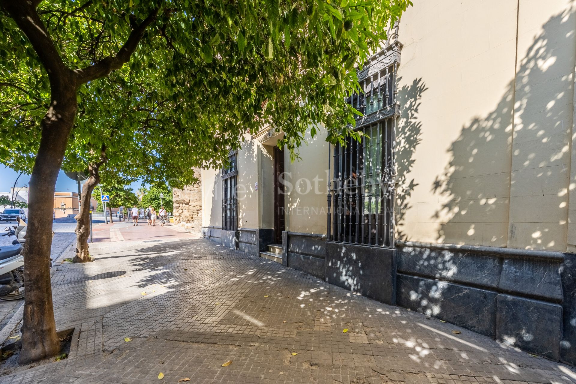 Architectural gem by Teodoro Anasagasti Next to the Alcázar of Jerez