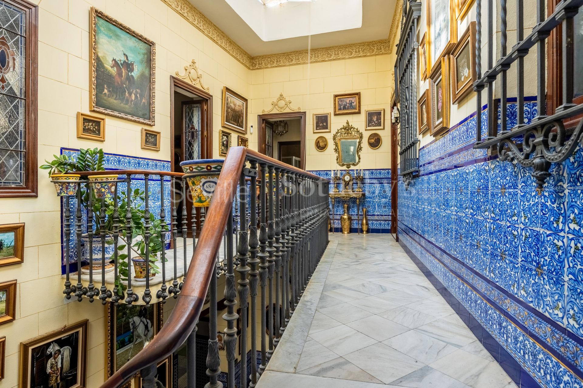 Architectural gem by Teodoro Anasagasti Next to the Alcázar of Jerez
